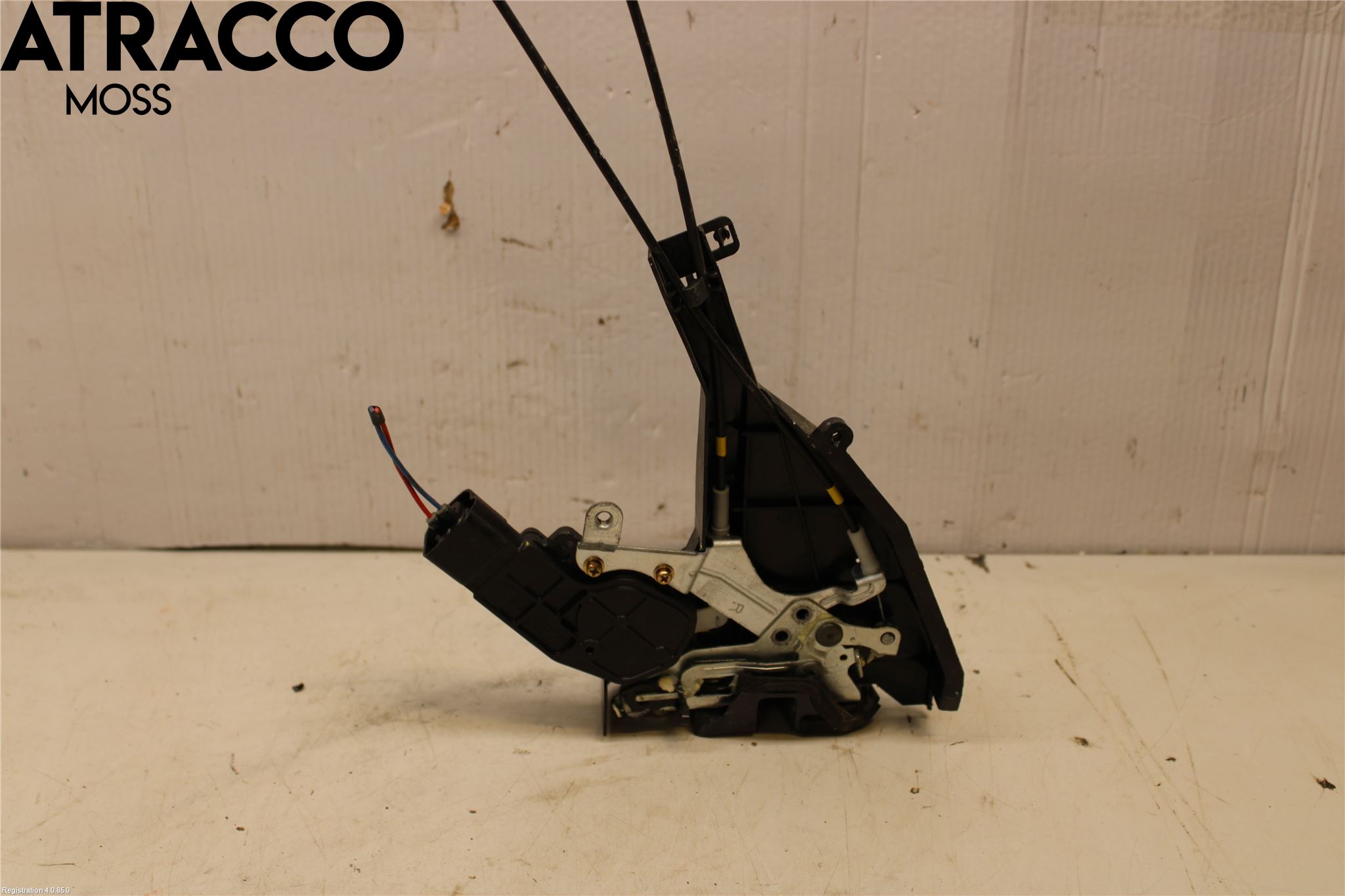 Toyota COROLLA 02-07 Dørlås - Låsekasse