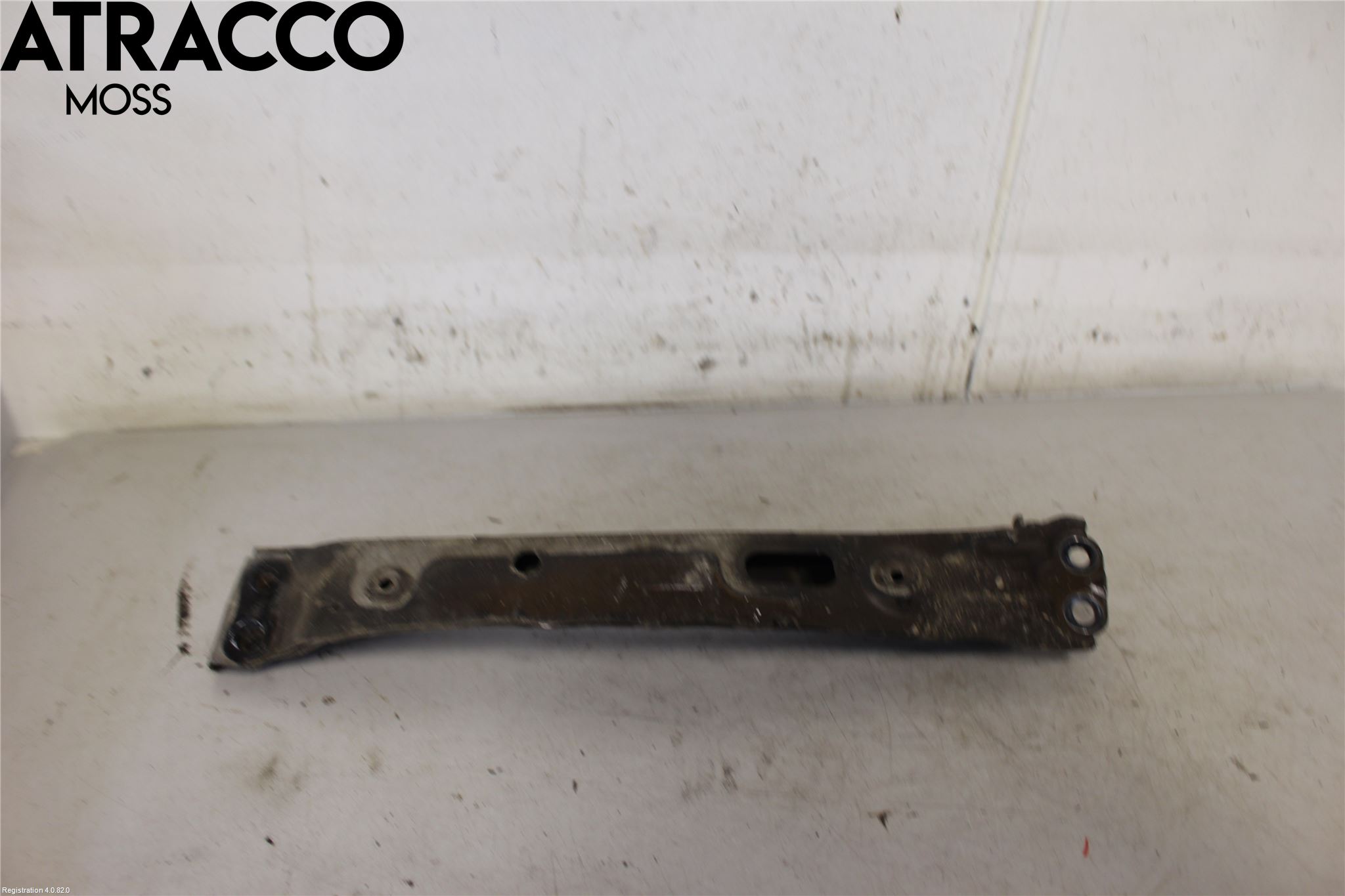 Toyota RAV4 13-18 Motorbjelke (Langs Gående )