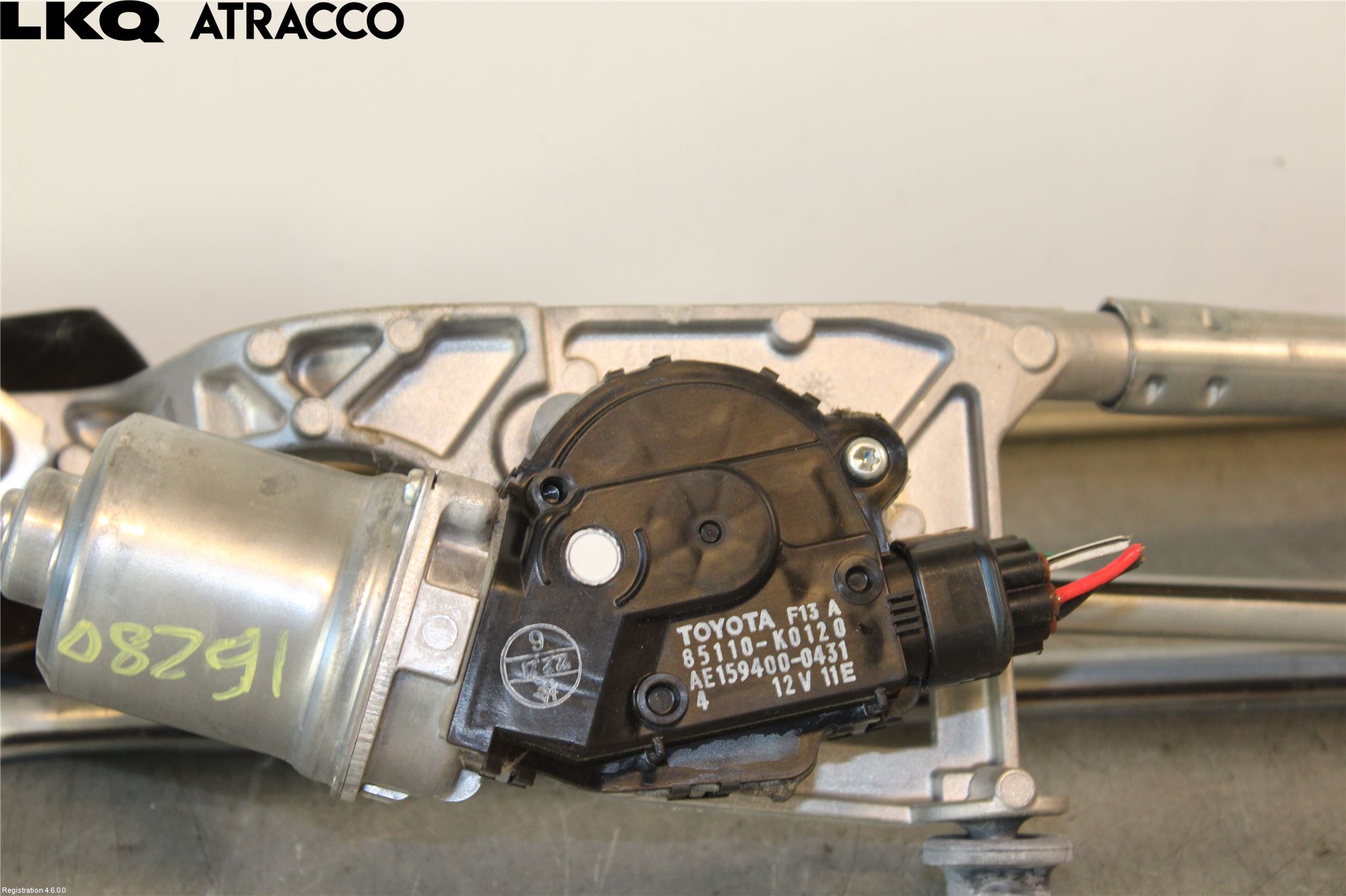 Toyota YARIS XP21 20- Viskermotor Frontrute