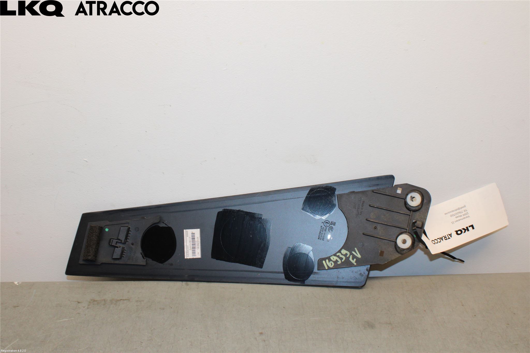 Porsche TAYCAN 20- List Venstre Side