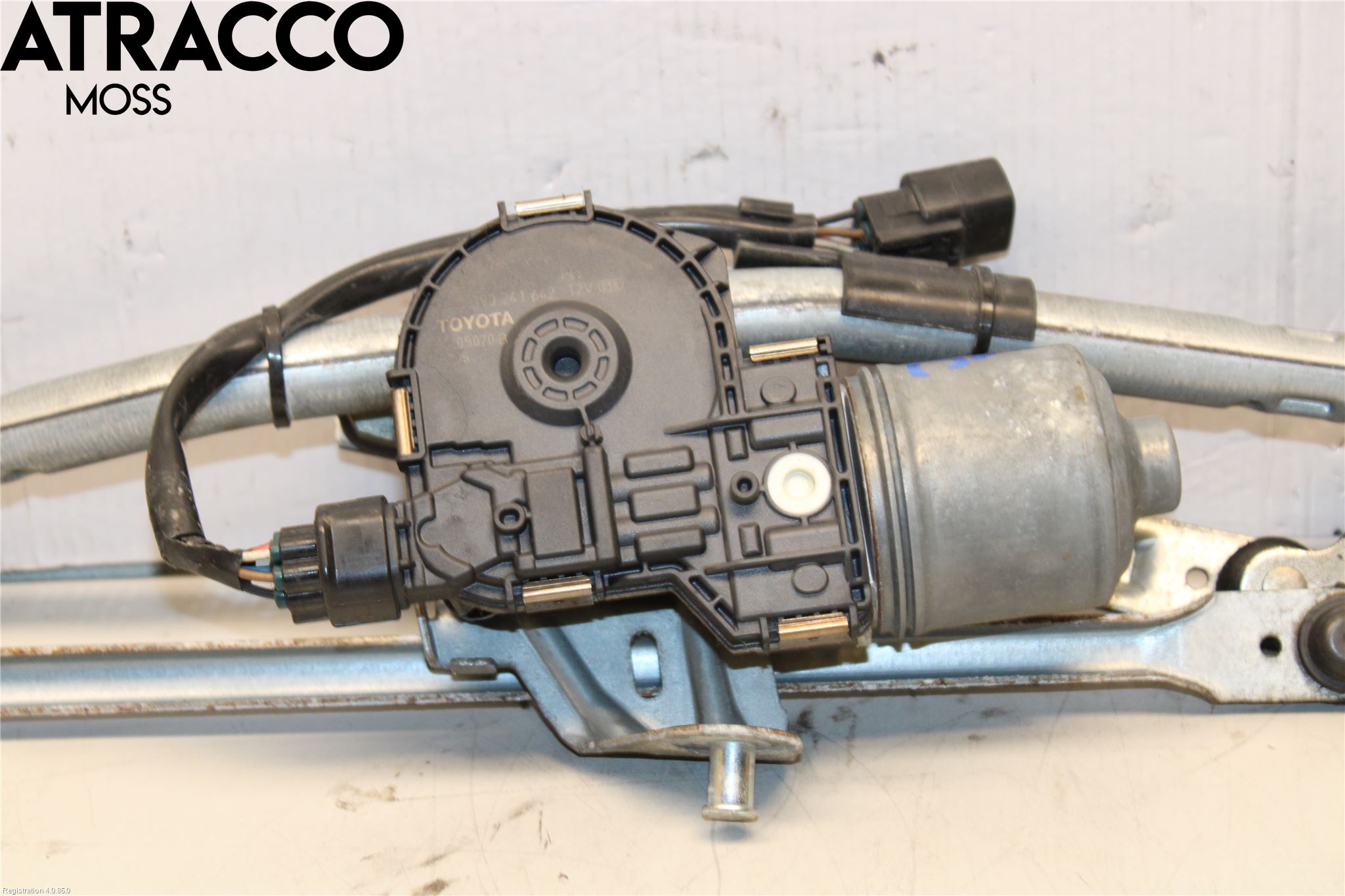 Toyota AVENSIS 09-15 Viskermotor Frontrute