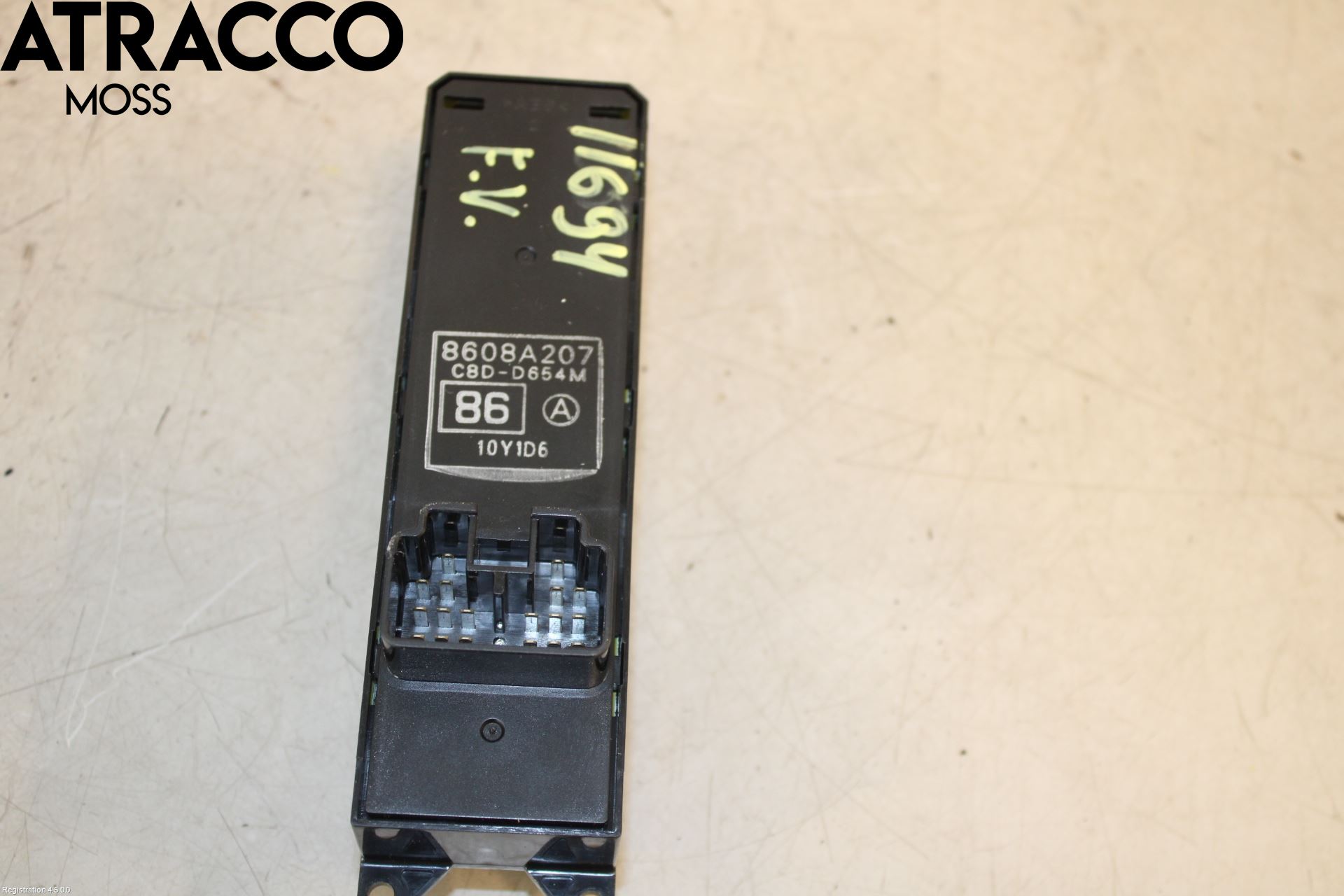 Mitsubishi ASX 10-22 Bryter Vindusheis