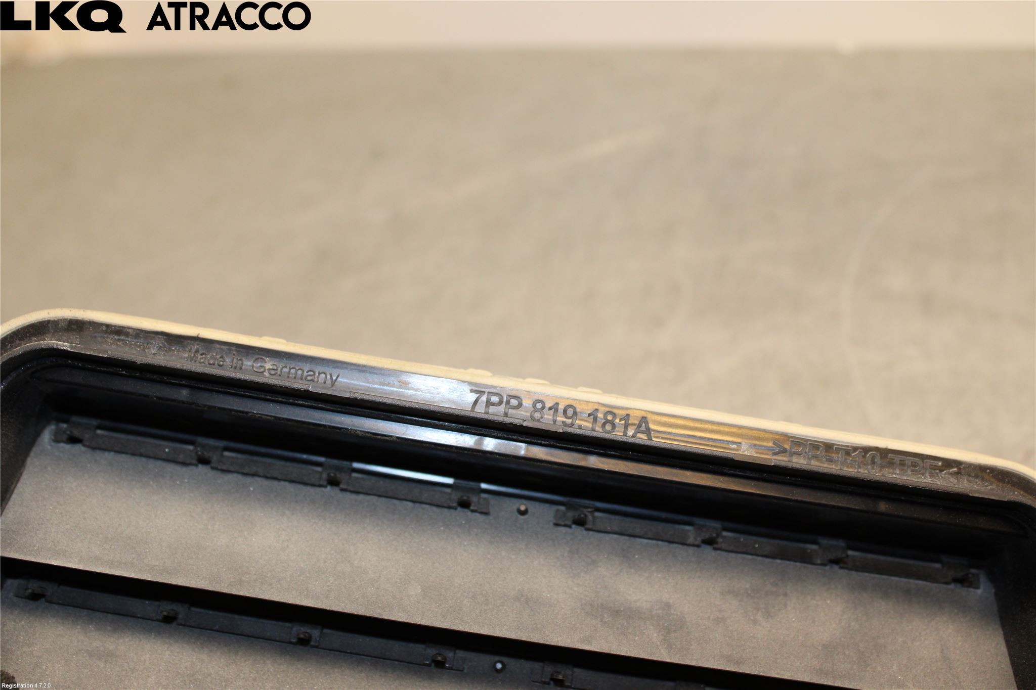 Porsche TAYCAN 20- Dashbord Kanal - Dyse