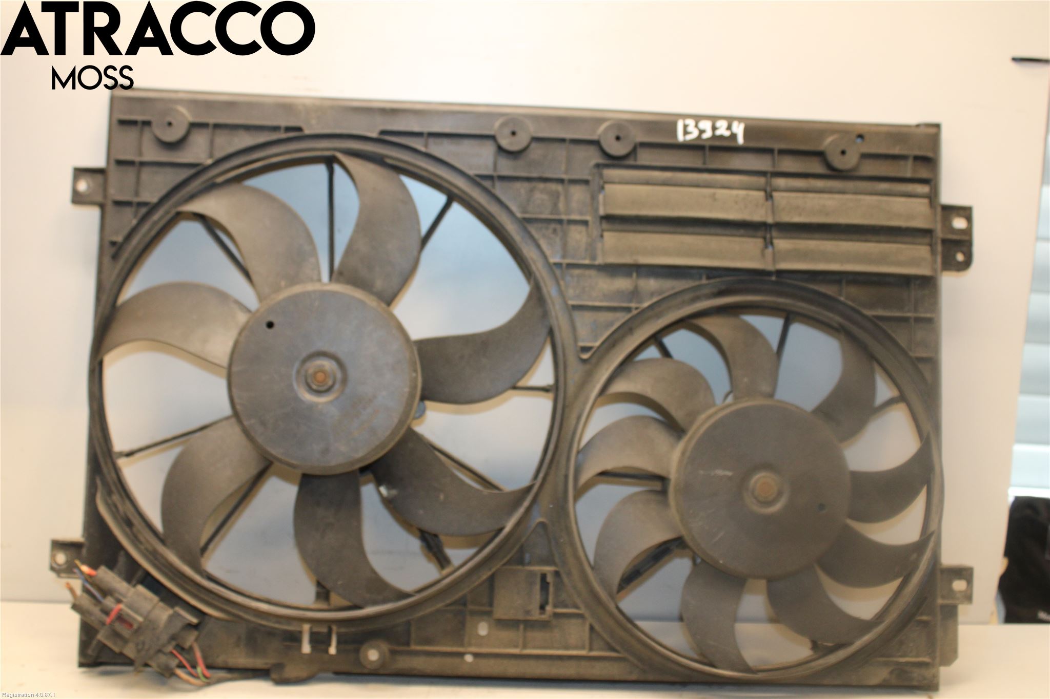 Volkswagen VW TOURAN 10-15 Kjølevifte Elektrisk