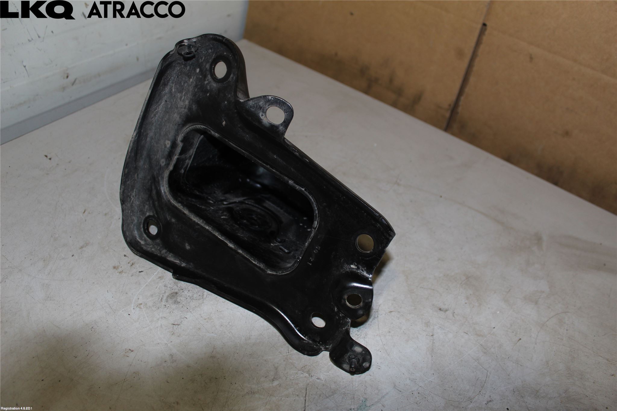 Volvo XC40/RECHARGE 18- Bærearm Bak Venstre