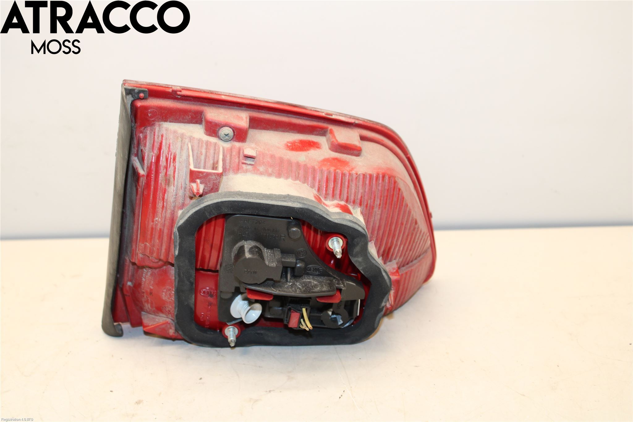 Volkswagen VW TOURAN 10-15 Baklykt Høyre  På Luke(Indre)