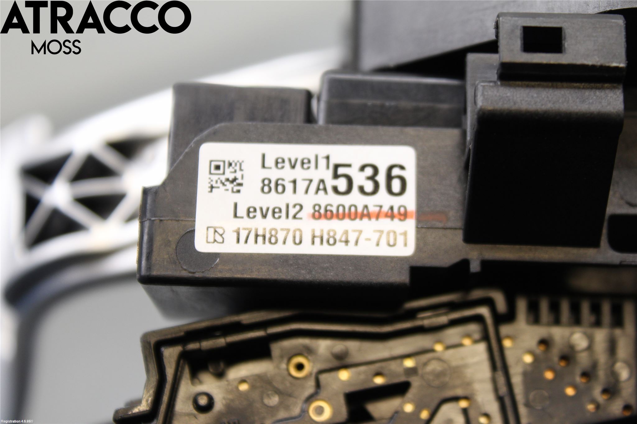 Mitsubishi OUTLANDER 13-21 Bryter Ratt Kombi H Og V