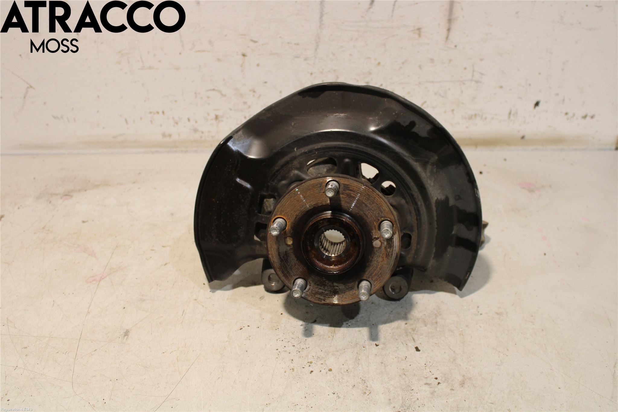 Toyota AURIS 13-19 Spindel Hf