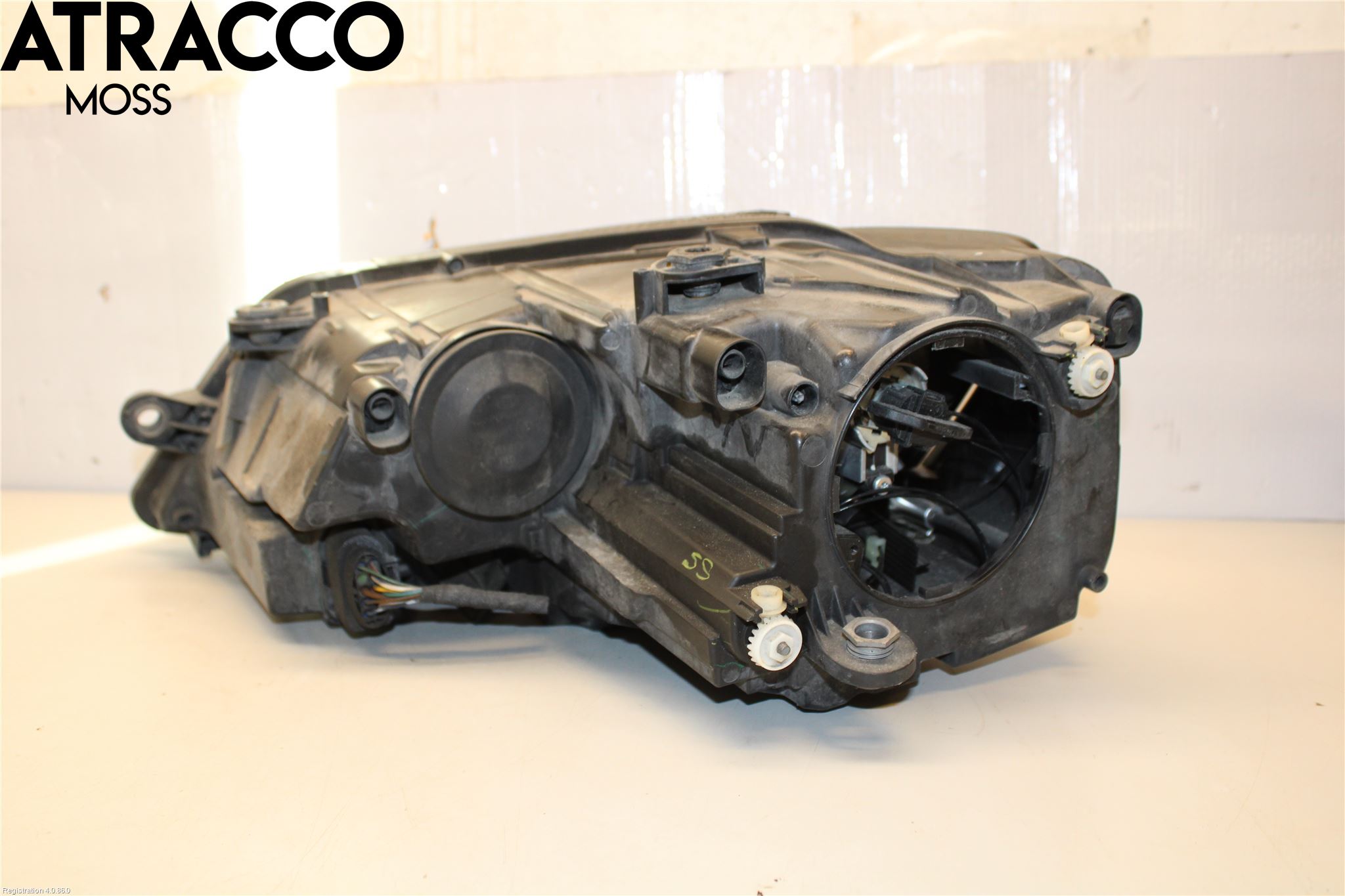 Volkswagen VW JETTA V 06-10 Frontlykt Høyre