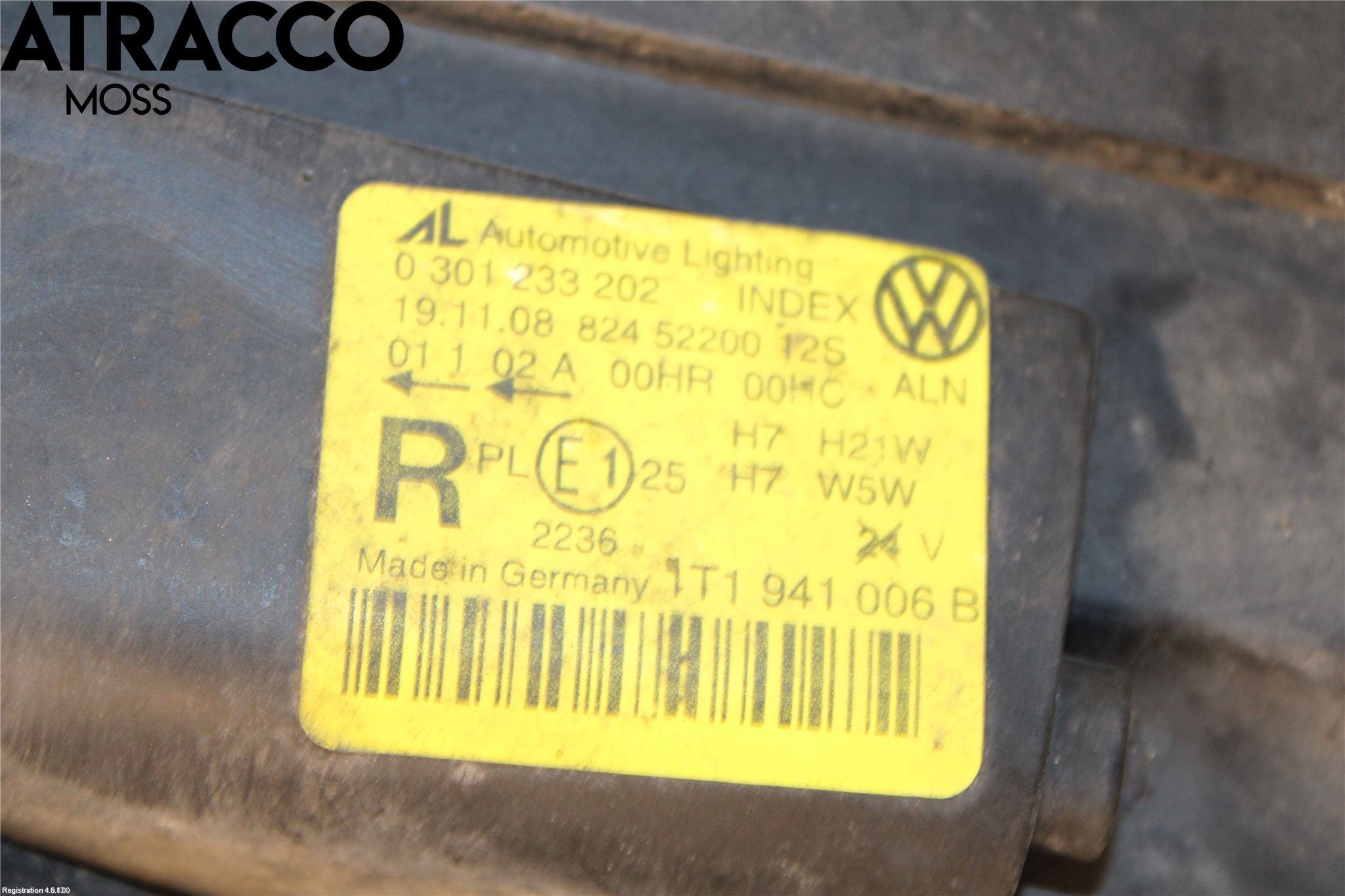 Volkswagen VW TOURAN 03-10 Frontlykt Høyre