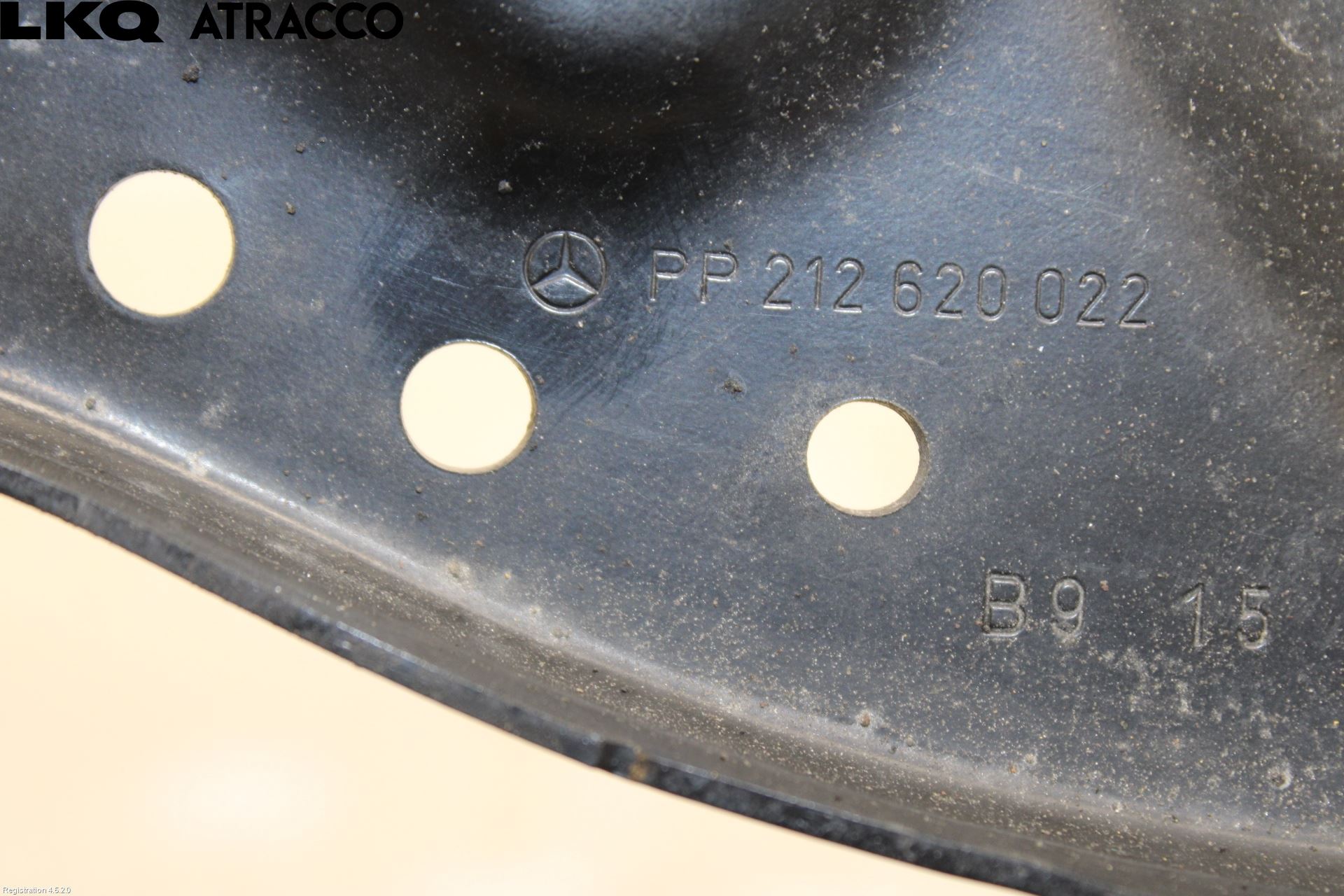 Mercedes-Benz MB E-KLASS (W212) 09-16 Frontlykt Holder-Feste