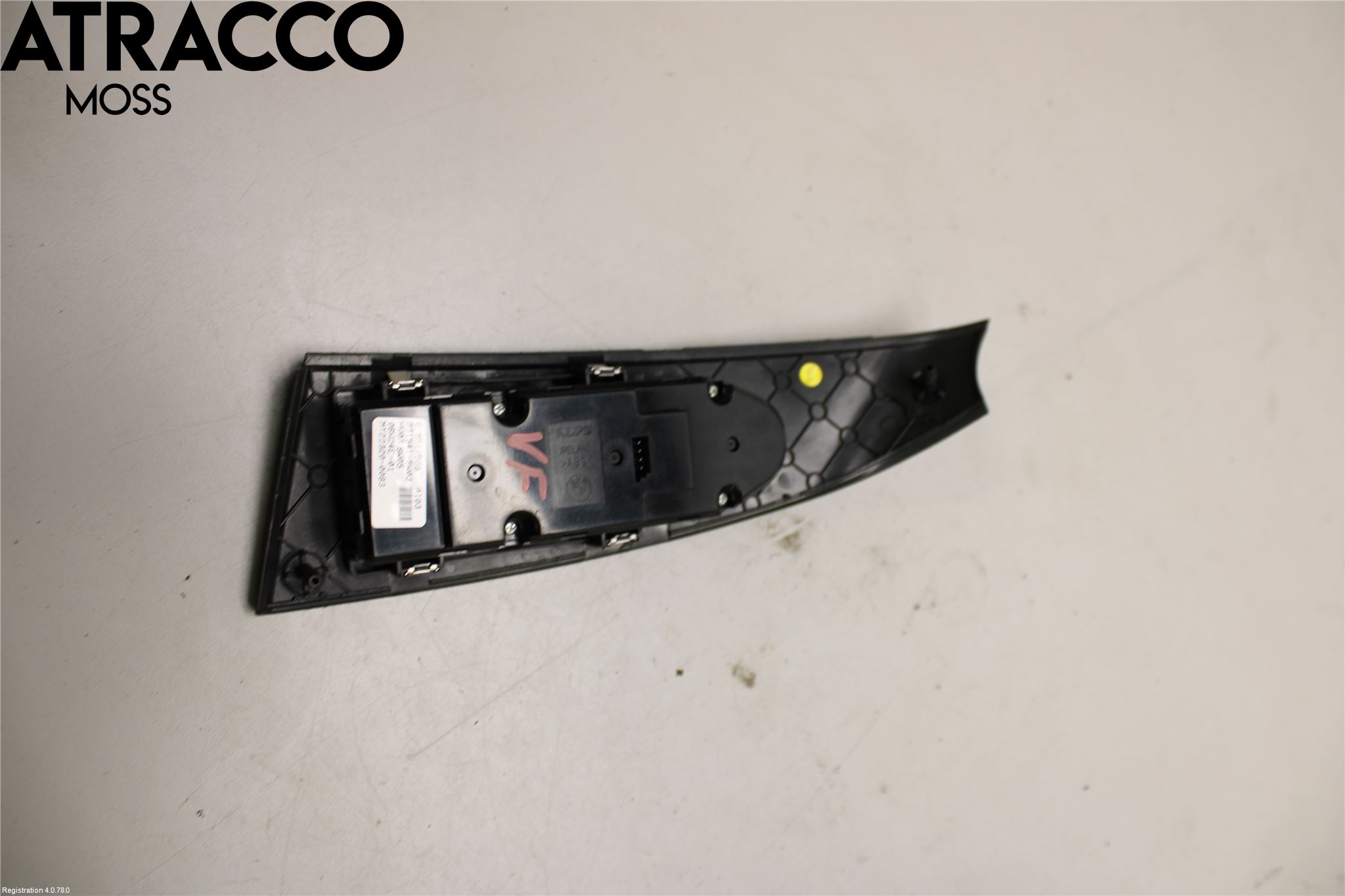 BMW 5 E60/61 Sed/Tou 02-10 Bryter Vindusheis