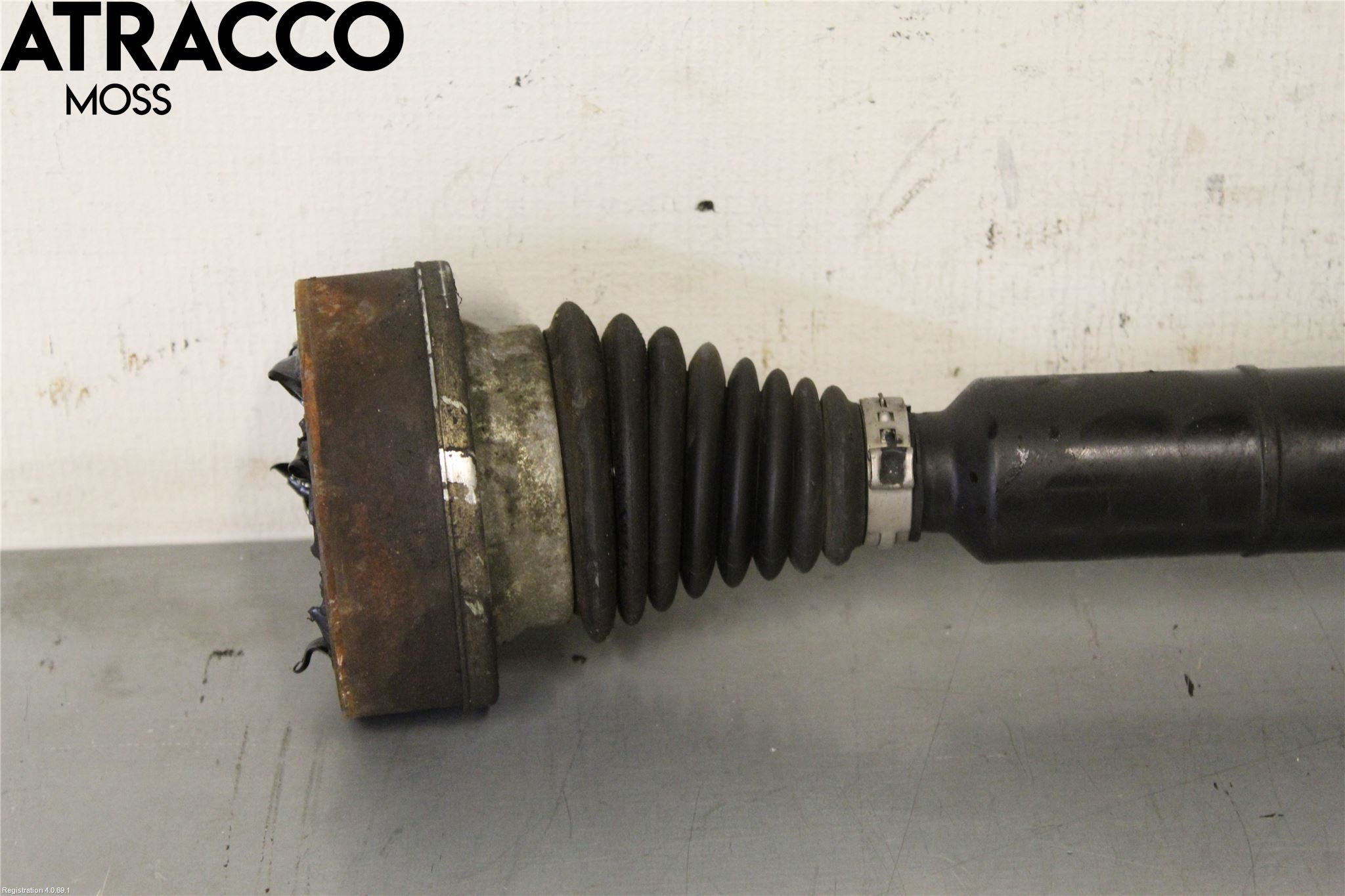 Volkswagen VW GOLF VI 09-13 Drivaksel Foran Kompl Høyre