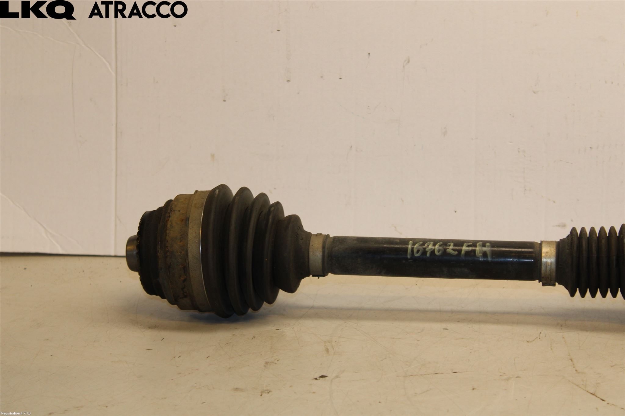 BMW 5 G30/G31/F90 17-23 Drivaksel Foran Kompl Høyre