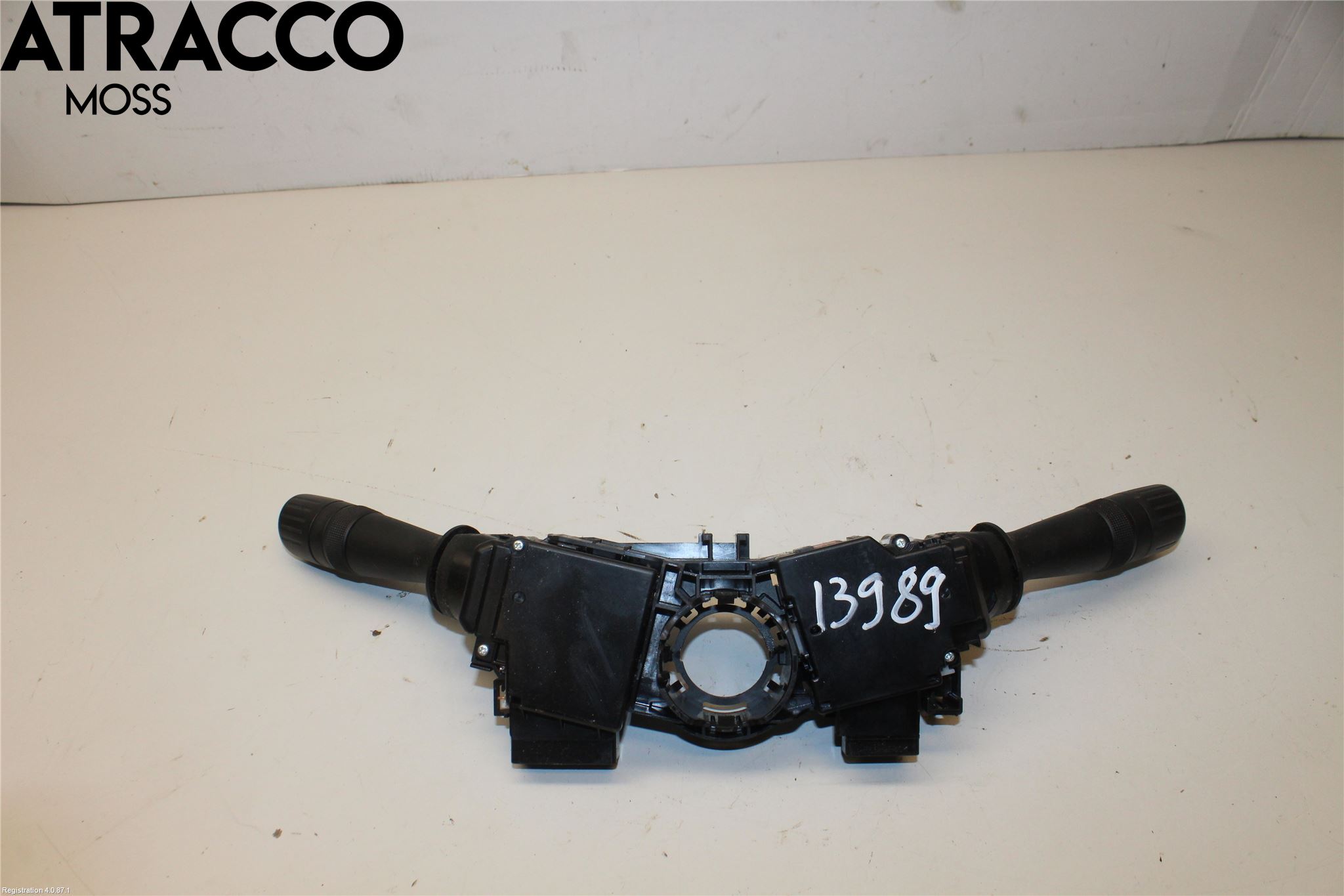 Toyota AURIS 13-19 Bryter Ratt Kombi H Og V