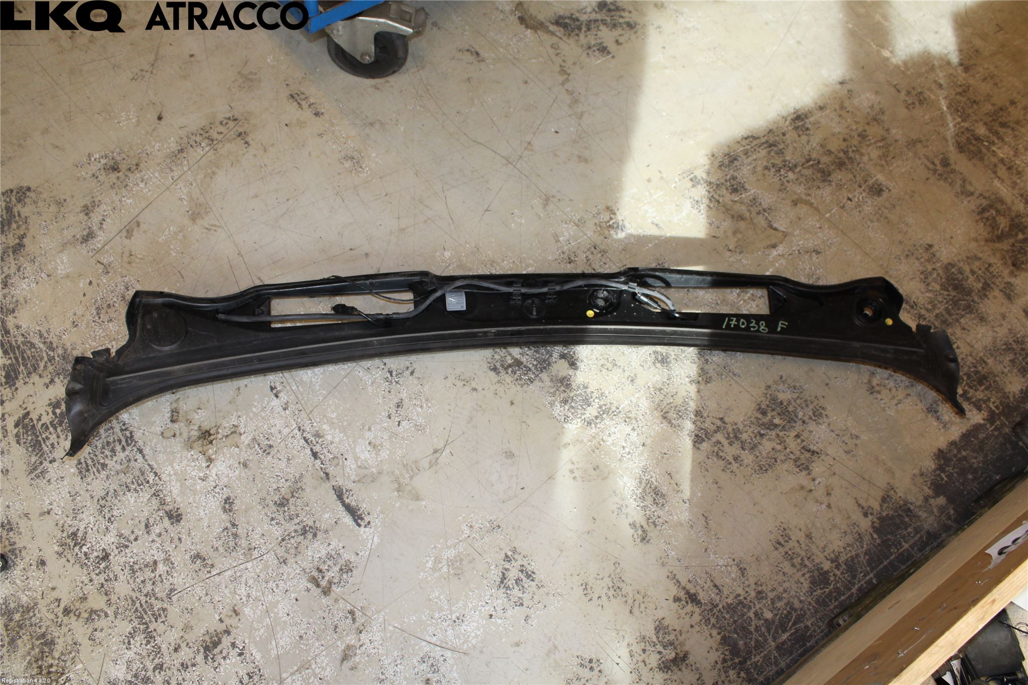 BMW 3 E90/91 SED/TOU 05-12 Visker Deksel-Grill-Under Frr