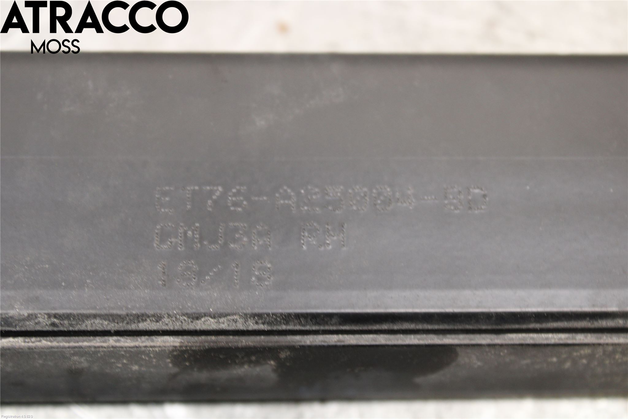 Ford TRANSIT/TOURNEO COURIER 13-23 Dør Glideskinne Skyvedør Høyre