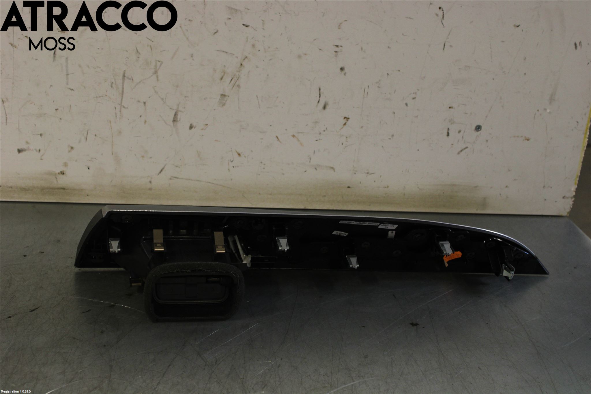 BMW 1 F20/F21 11-19 Dashbord Kanal - Dyse