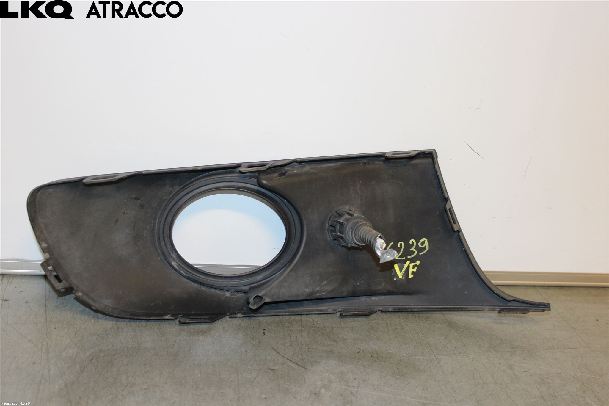 Volkswagen VW TOURAN 10-15 Frontlykt Kurve-Tåkelys Ramme