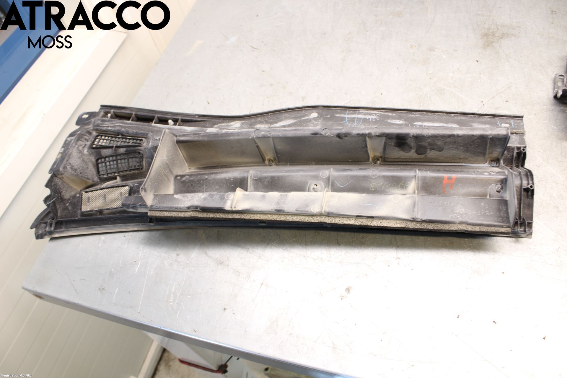 Toyota HILUX 05-16 Visker Deksel-Grill-Under Frr