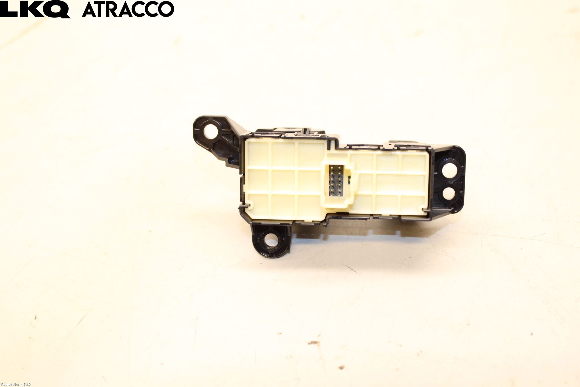 Toyota YARIS CROSS XP21 21- Bryter Parkeringsbrems