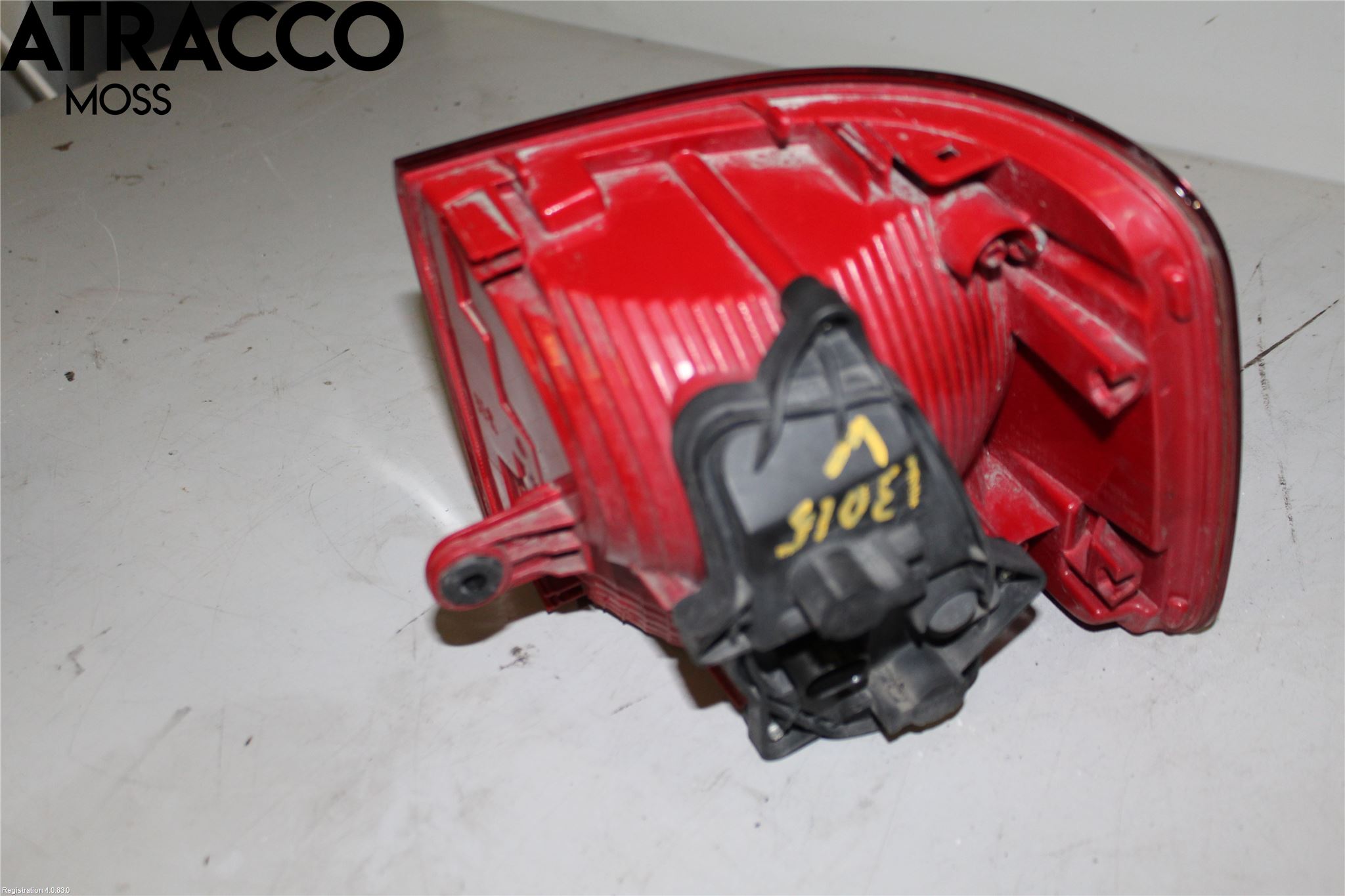 Volkswagen VW TOURAN 10-15 Baklykt Venstre