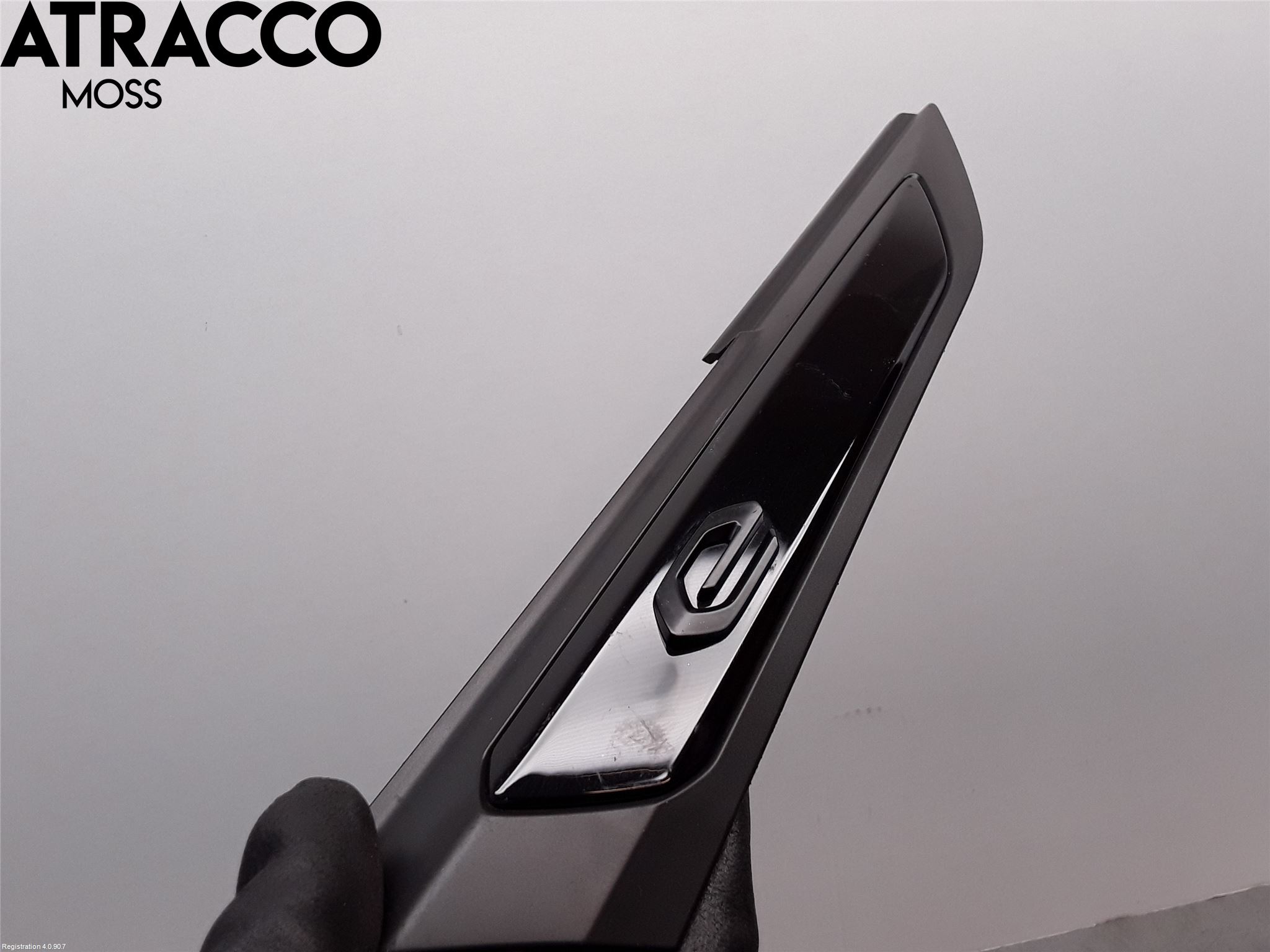 Peugeot 2008/E-2008 20- Frontrute Dekorlist