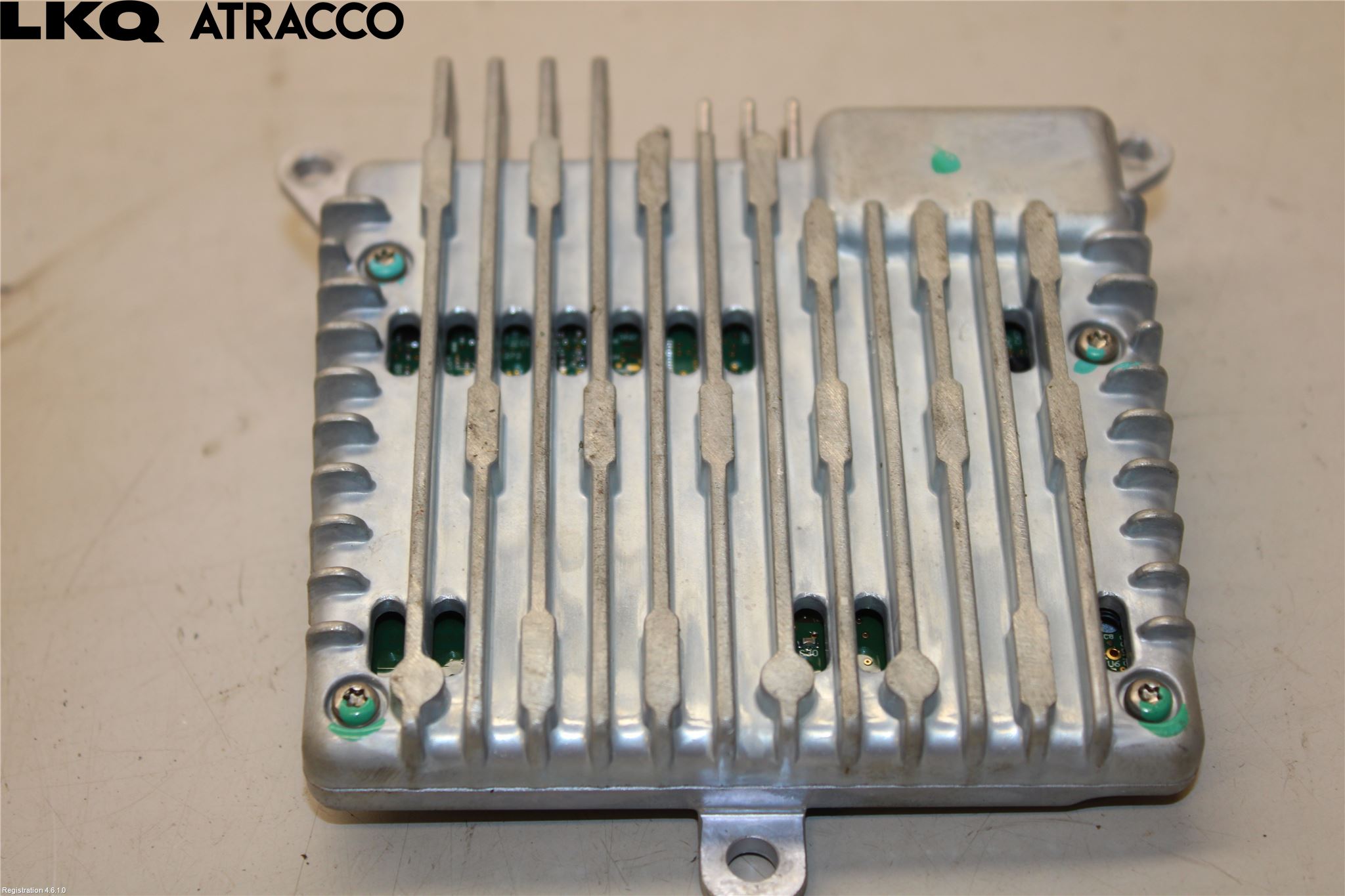 Tesla MODEL S 13- Parkeringshjelp Kamera