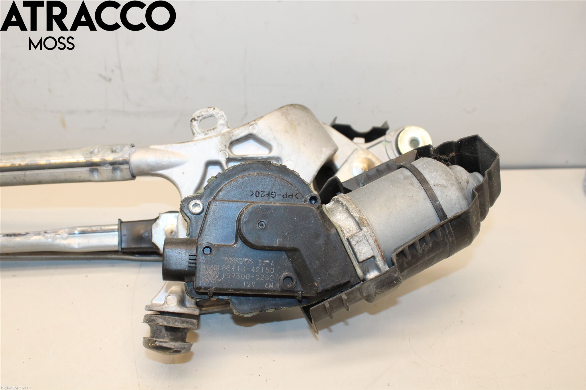 Toyota YARIS XP130 12-14 Viskermotor Frontrute