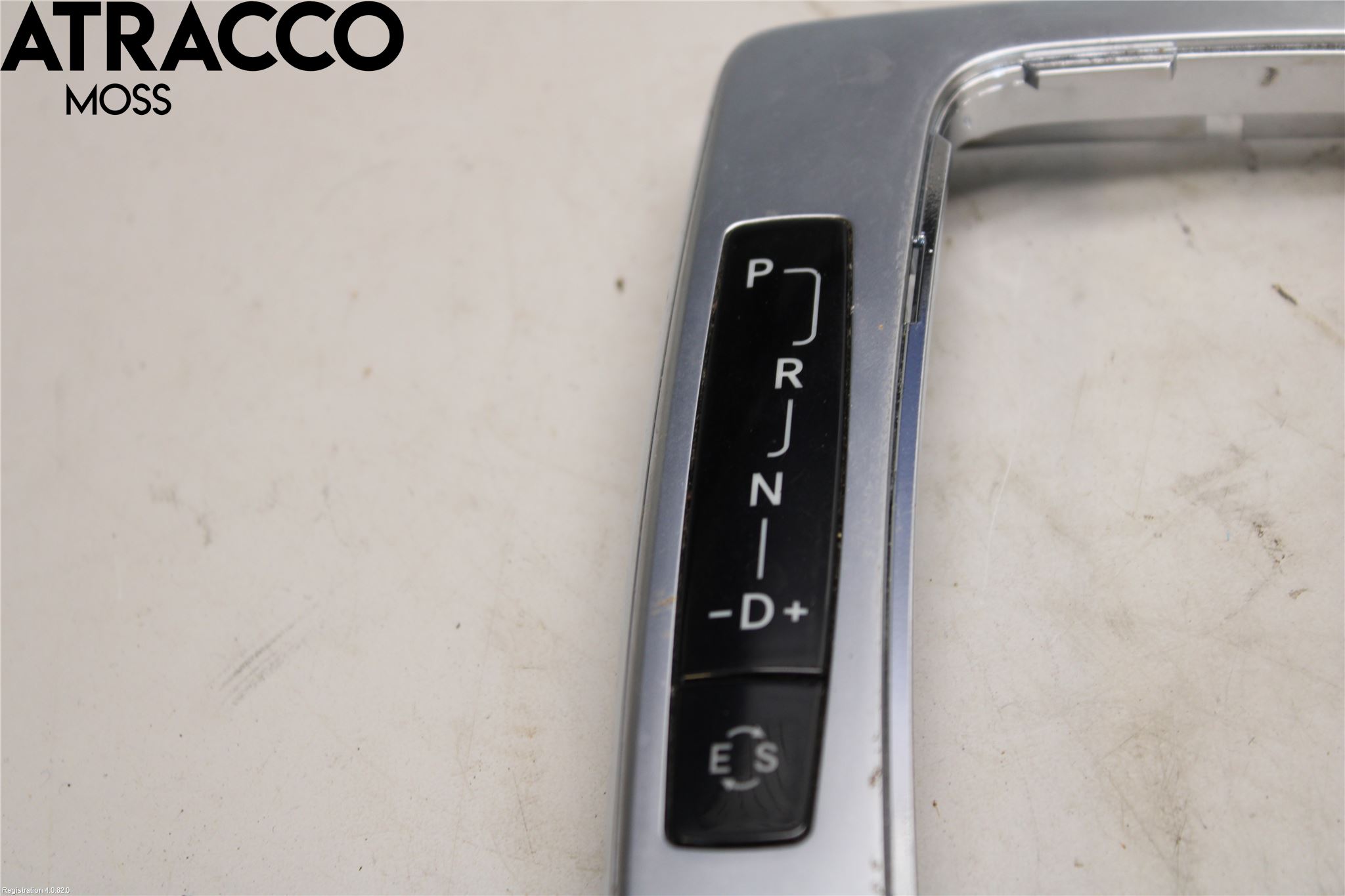 Mercedes-Benz MB E-KLASS (W212) 09-16 Innr Konsoll-Lomme