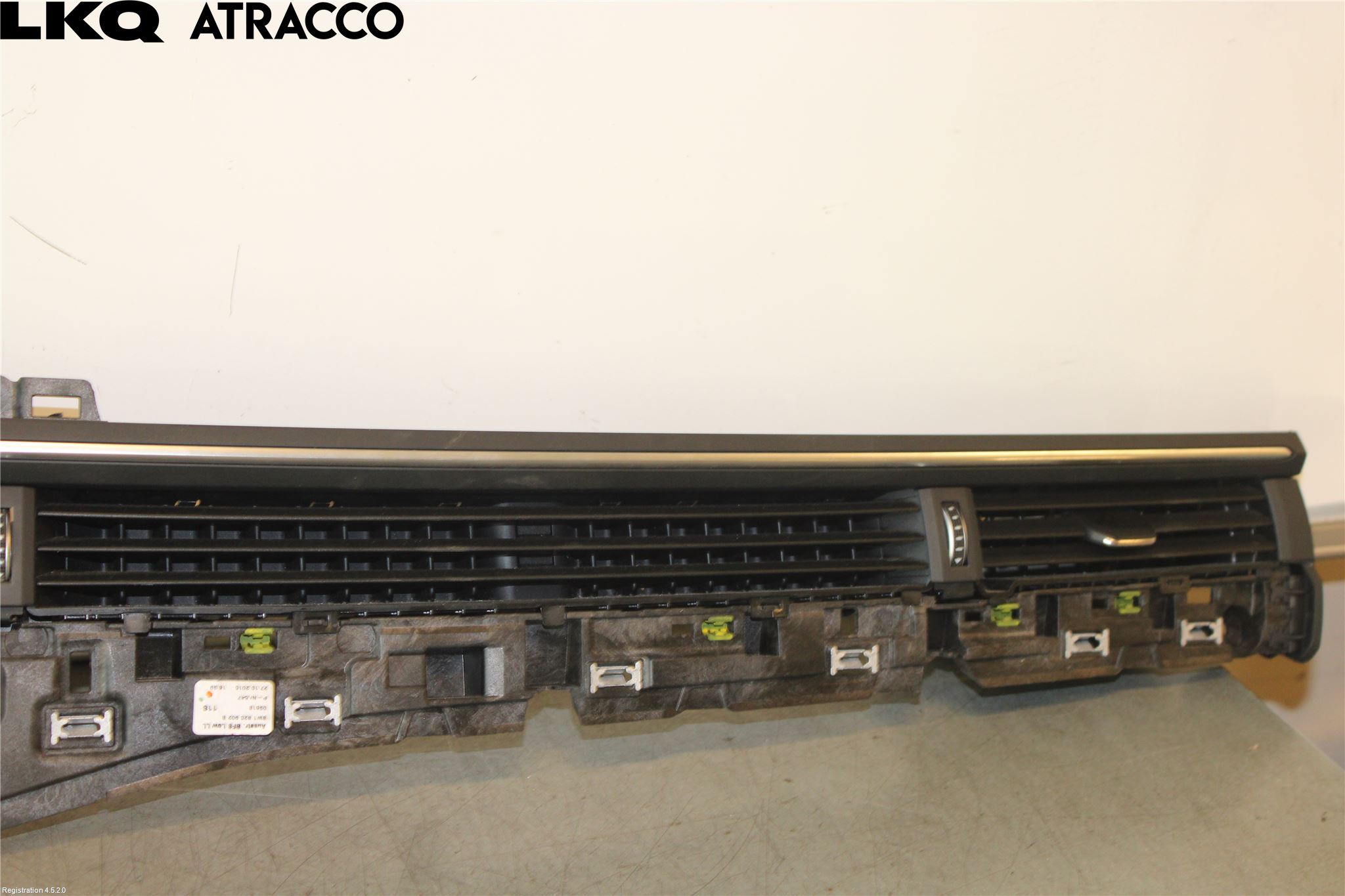 Audi A4/S4 B9 16-19 Dashbord Kanal - Dyse