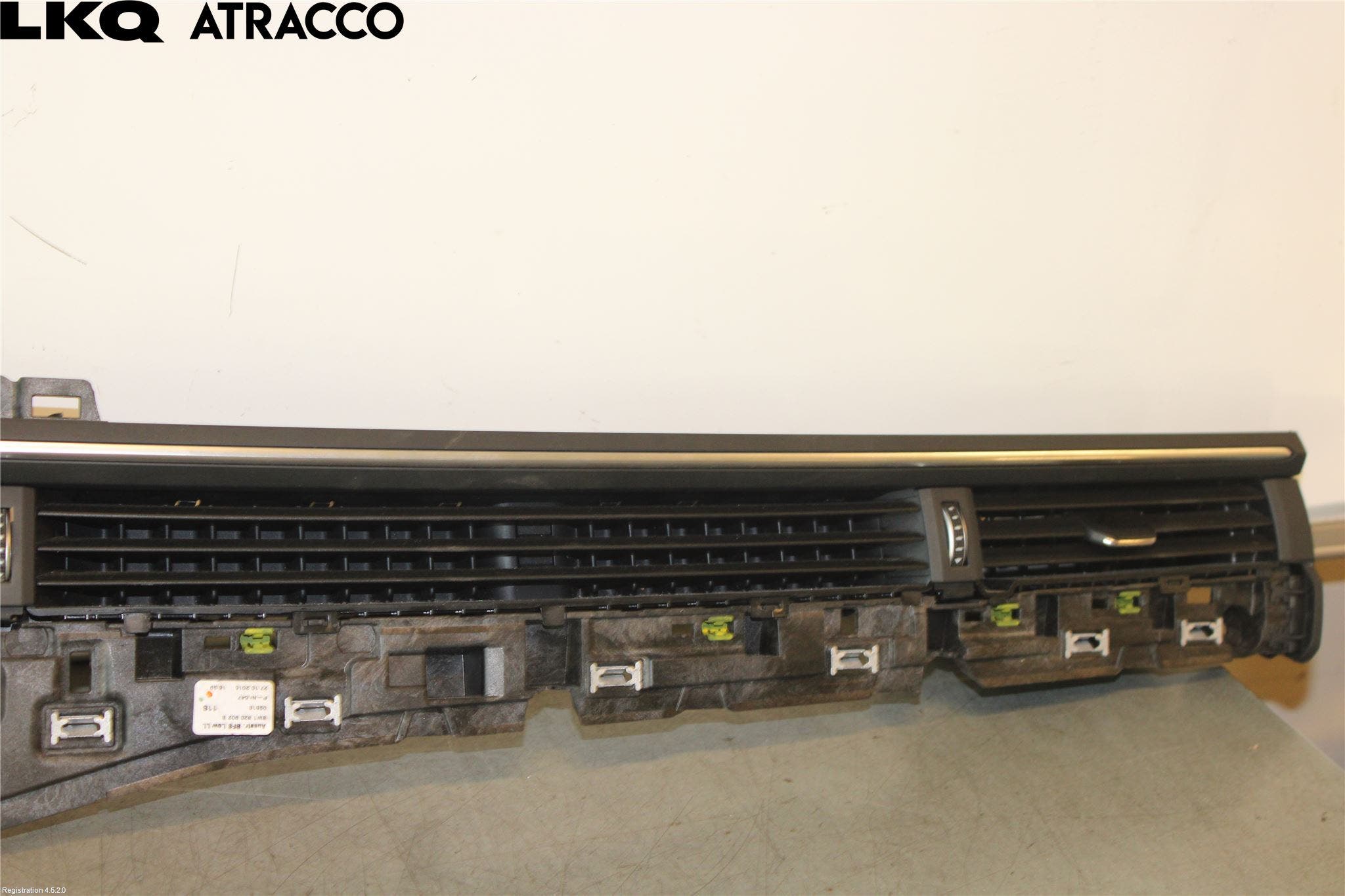 Audi A4/S4 B9 16-19 Dashbord Kanal - Dyse