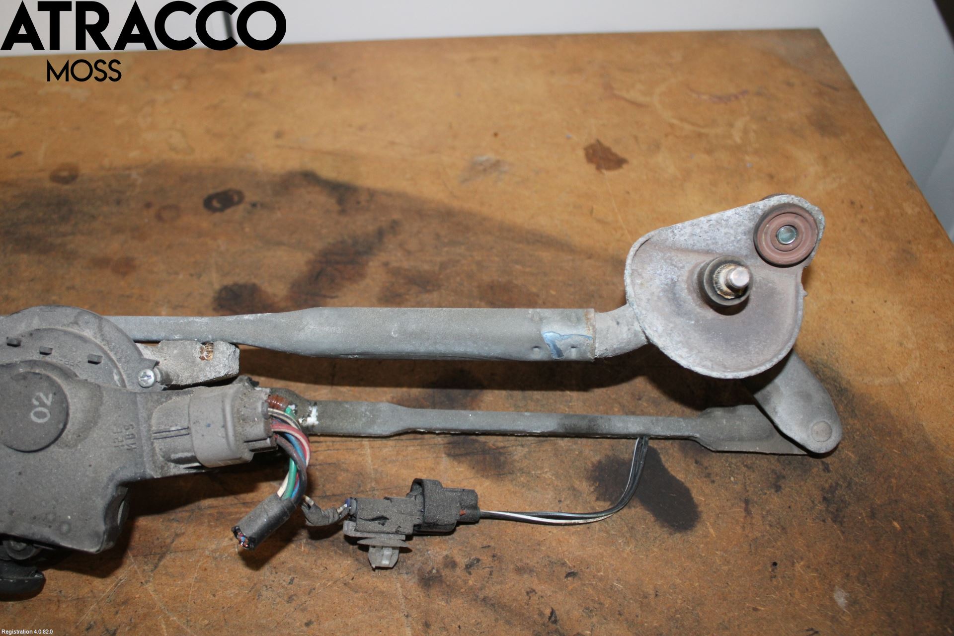 Toyota AVENSIS 03-06 Viskermotor Frontrute