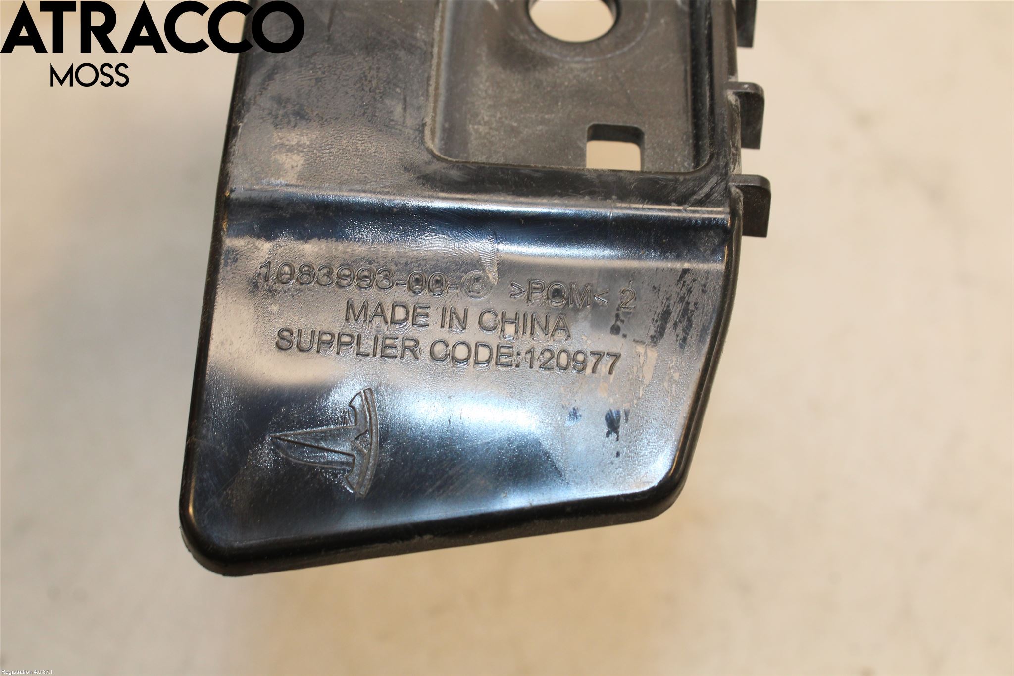 Tesla MODEL 3 17- Støtfangerfeste Bak Høyre