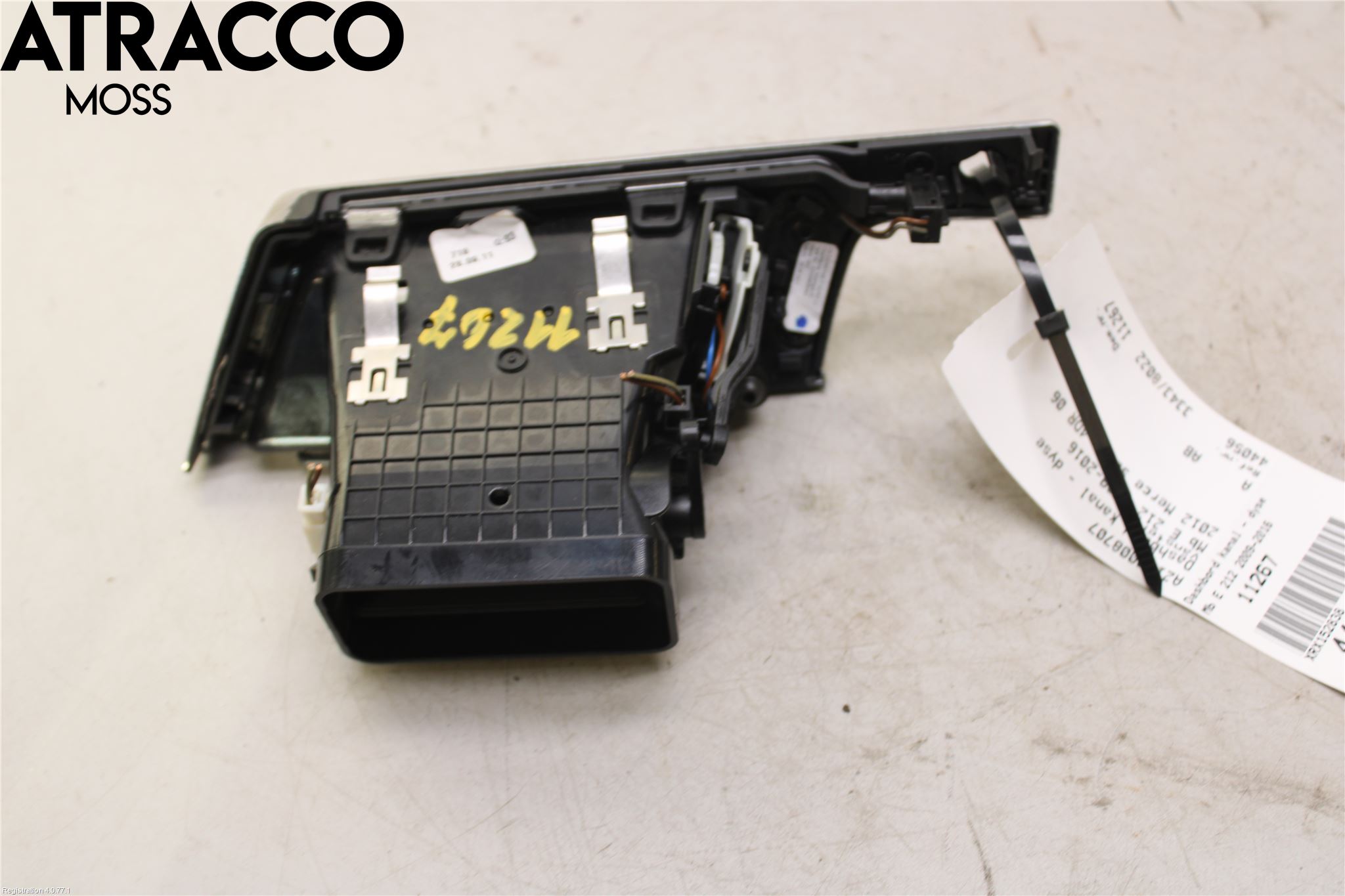 Mercedes-Benz MB E-KLASS (W212) 09-16 Dashbord Kanal - Dyse