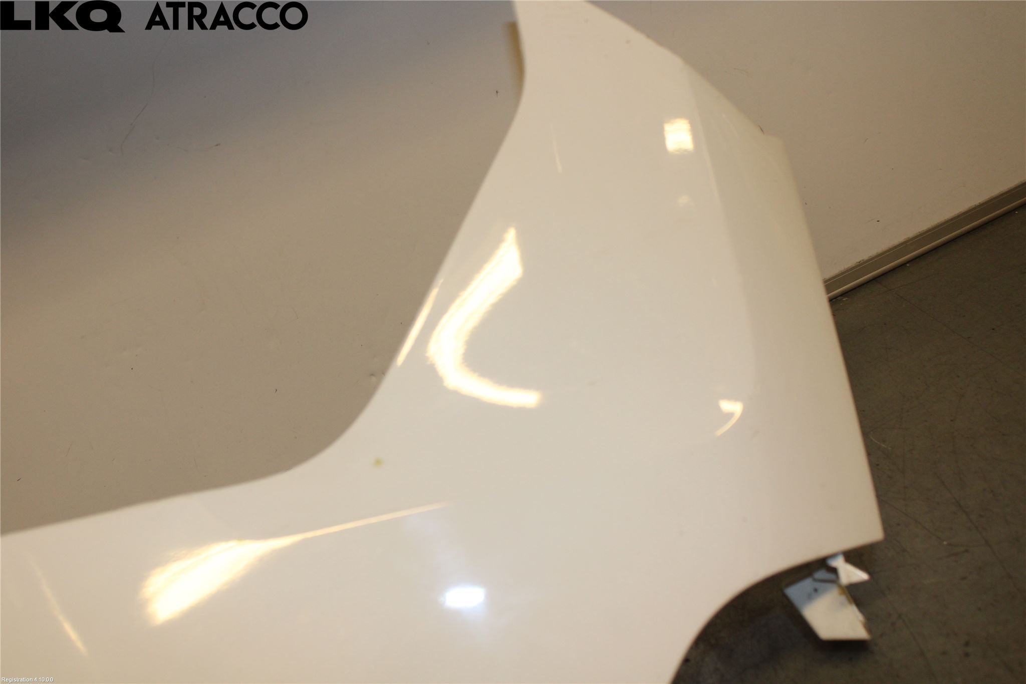 Ford TRANSIT/TOURNEO CONNECT 13-22 Støtfanger Bak Hjørne Venstre