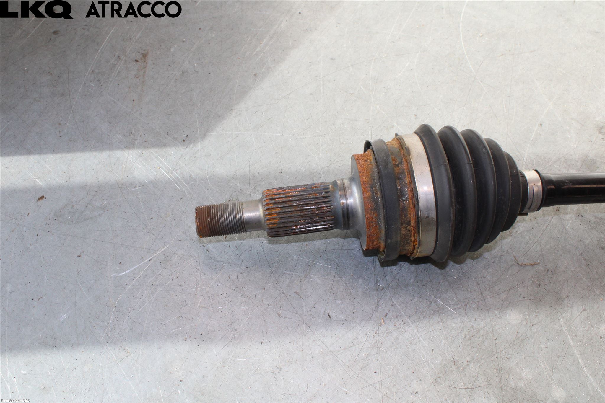 Porsche TAYCAN 20- Drivaksel Foran Kompl Venstre