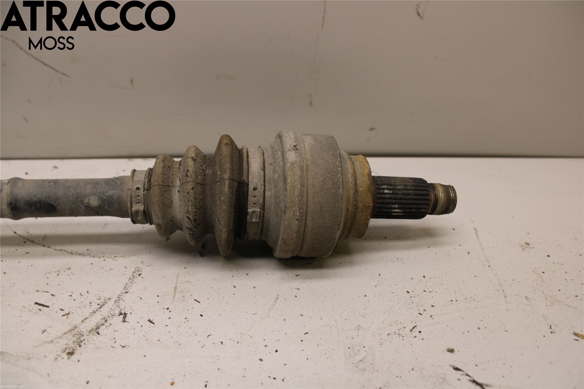 BMW 3 F30/F31/F80 12-19 Drivaksel Bak Kompl Venstre