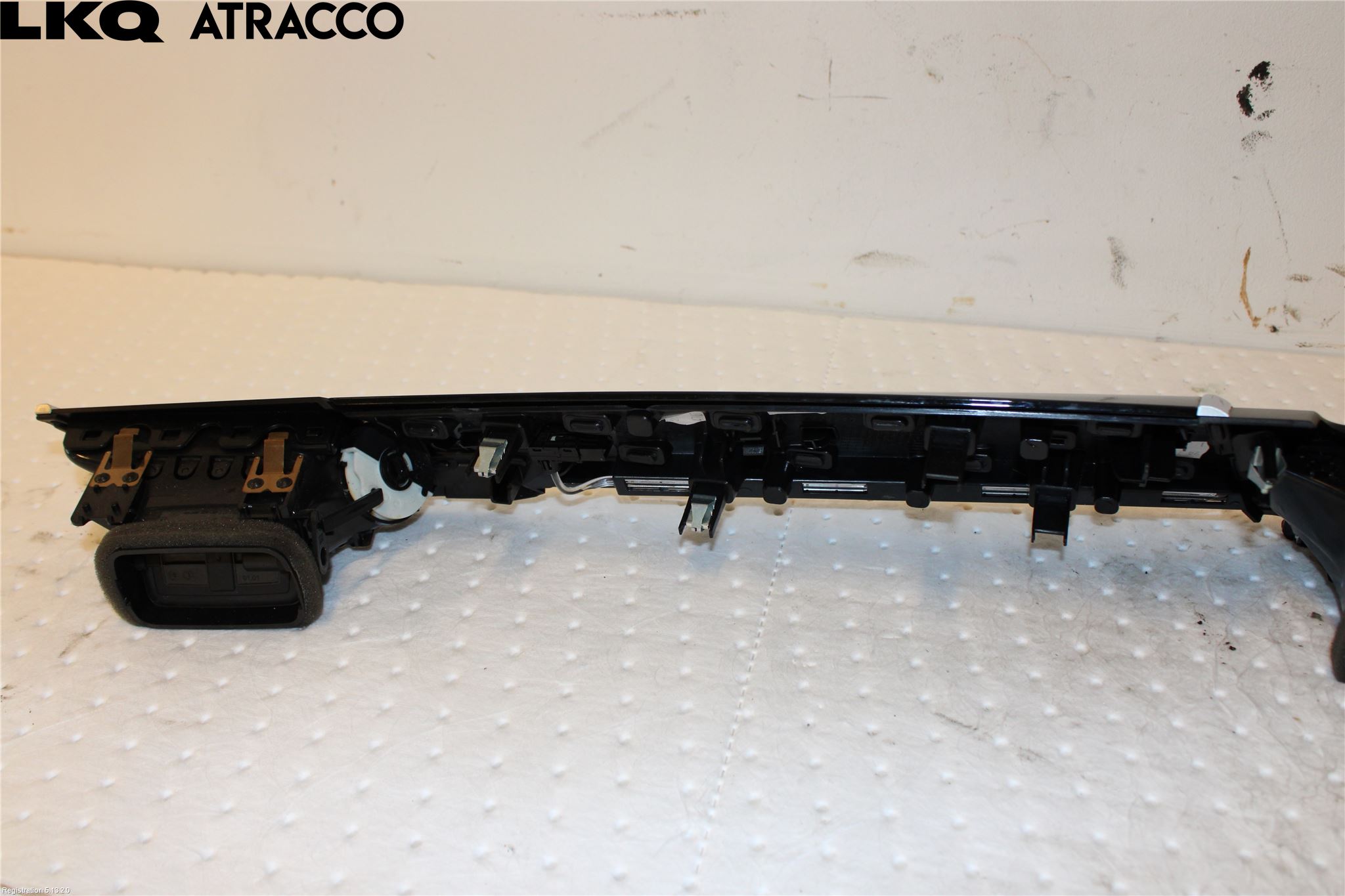BMW 2 F45 Active Tourer 14-21 Dashbord Kanal - Dyse