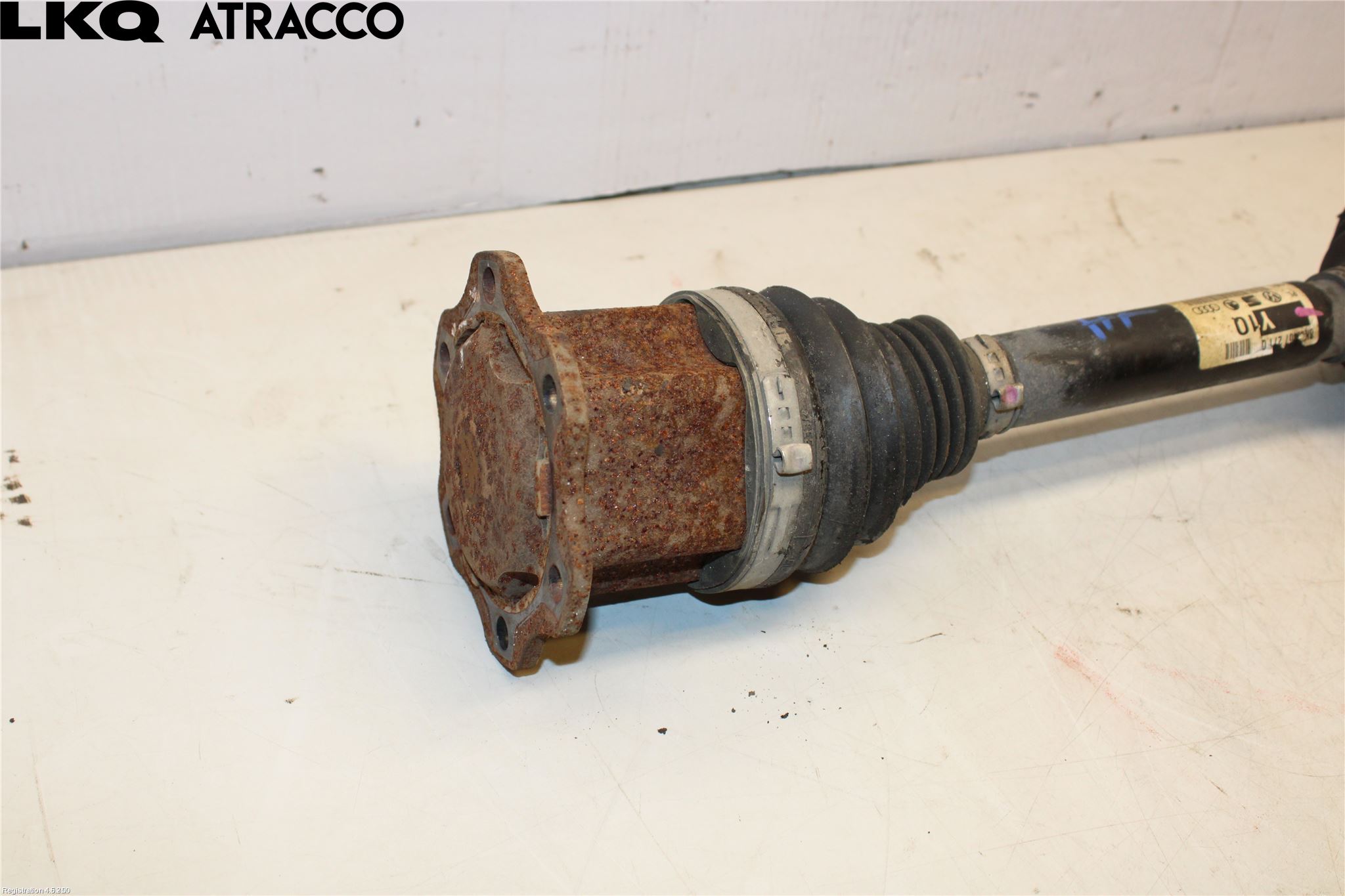 Audi A4/S4 08-11 Drivaksel Foran Kompl Høyre