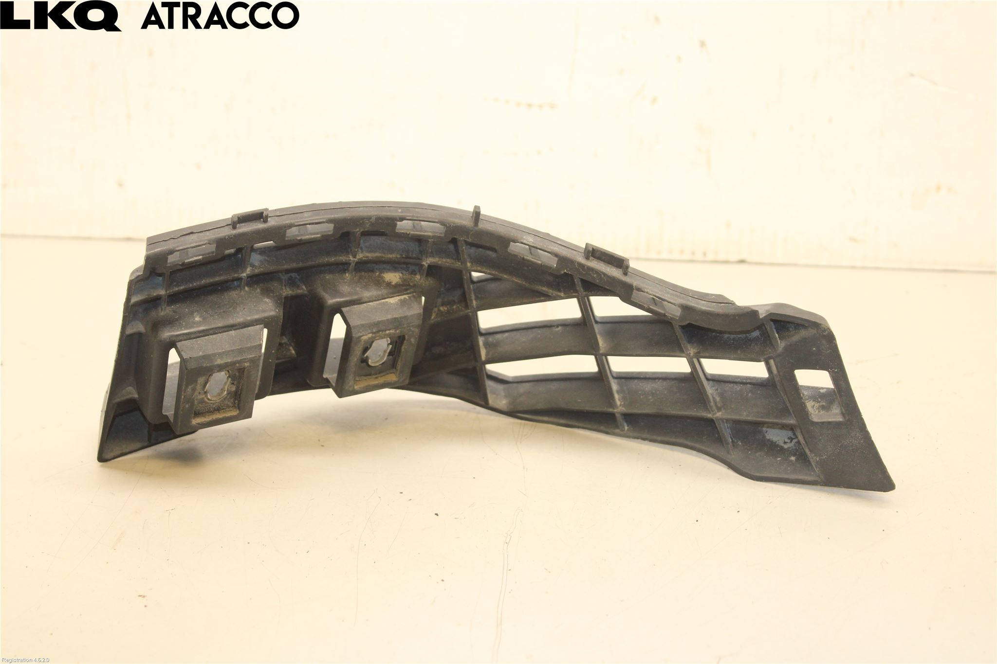 Mercedes-Benz MB E-KLASS (W212) 09-16 Støtfangerfeste Bak Venstre