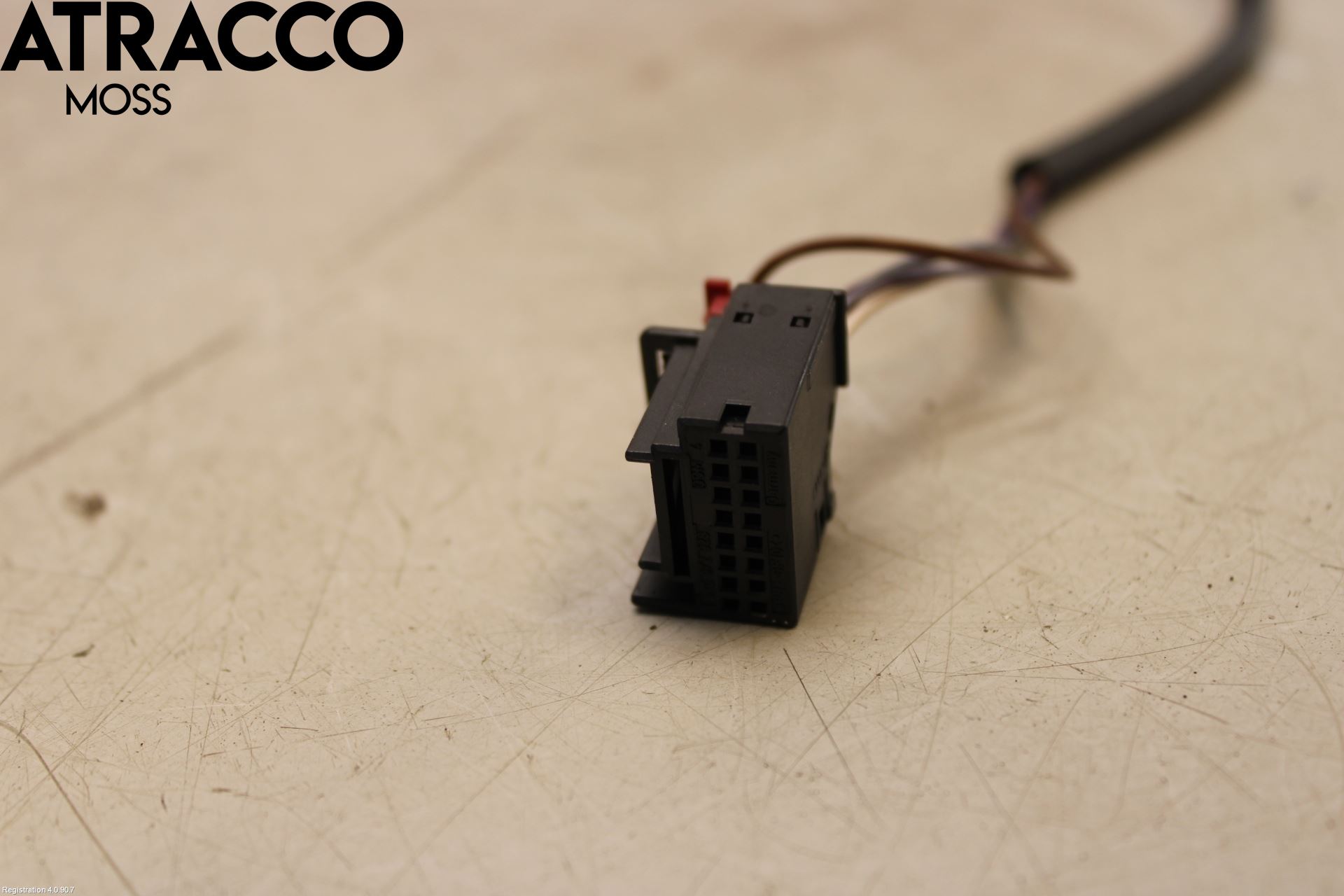 Volkswagen VW CADDY      04-10 Speil V M-El Justering