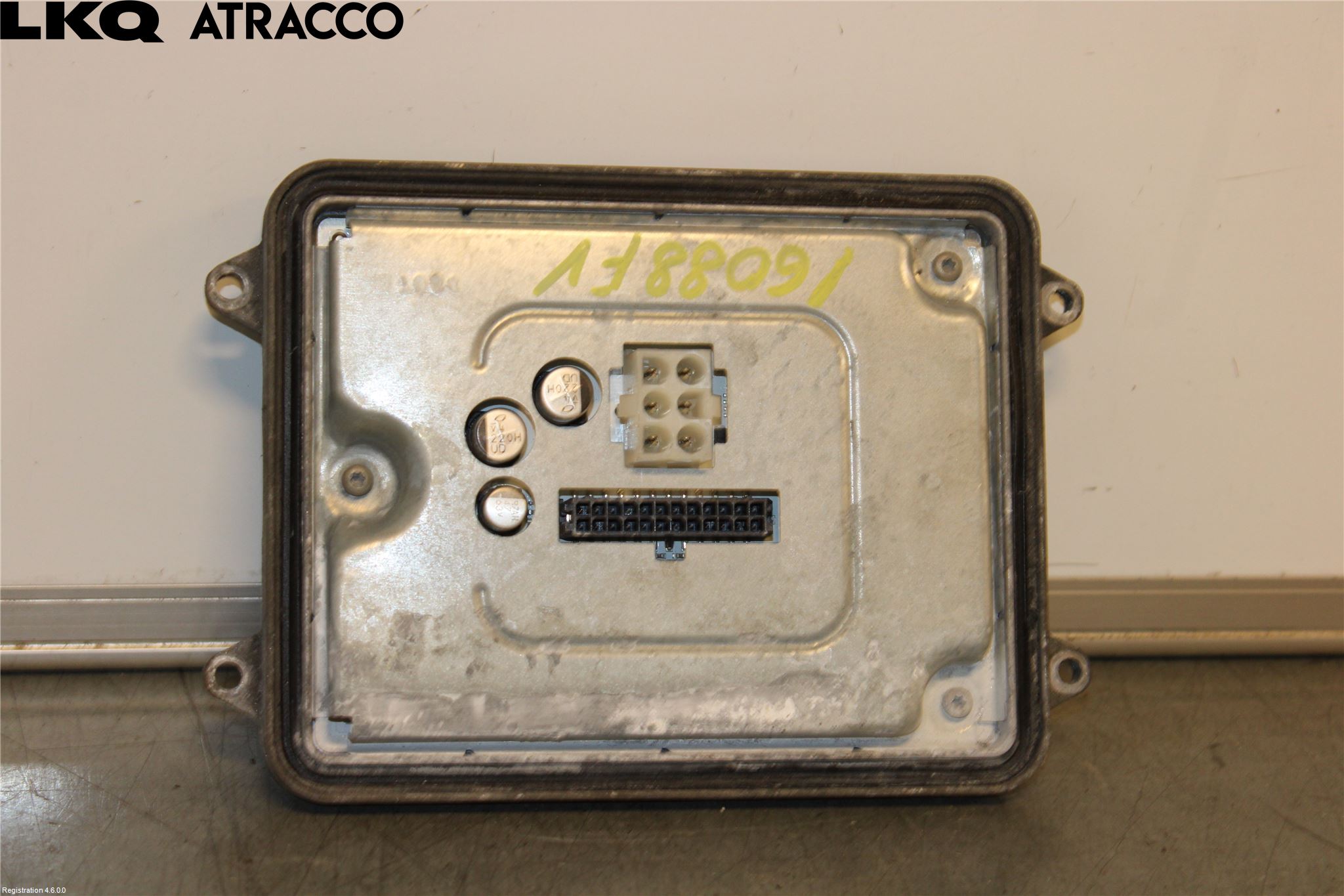 Tesla MODEL X 16- Styreenhet Xenon