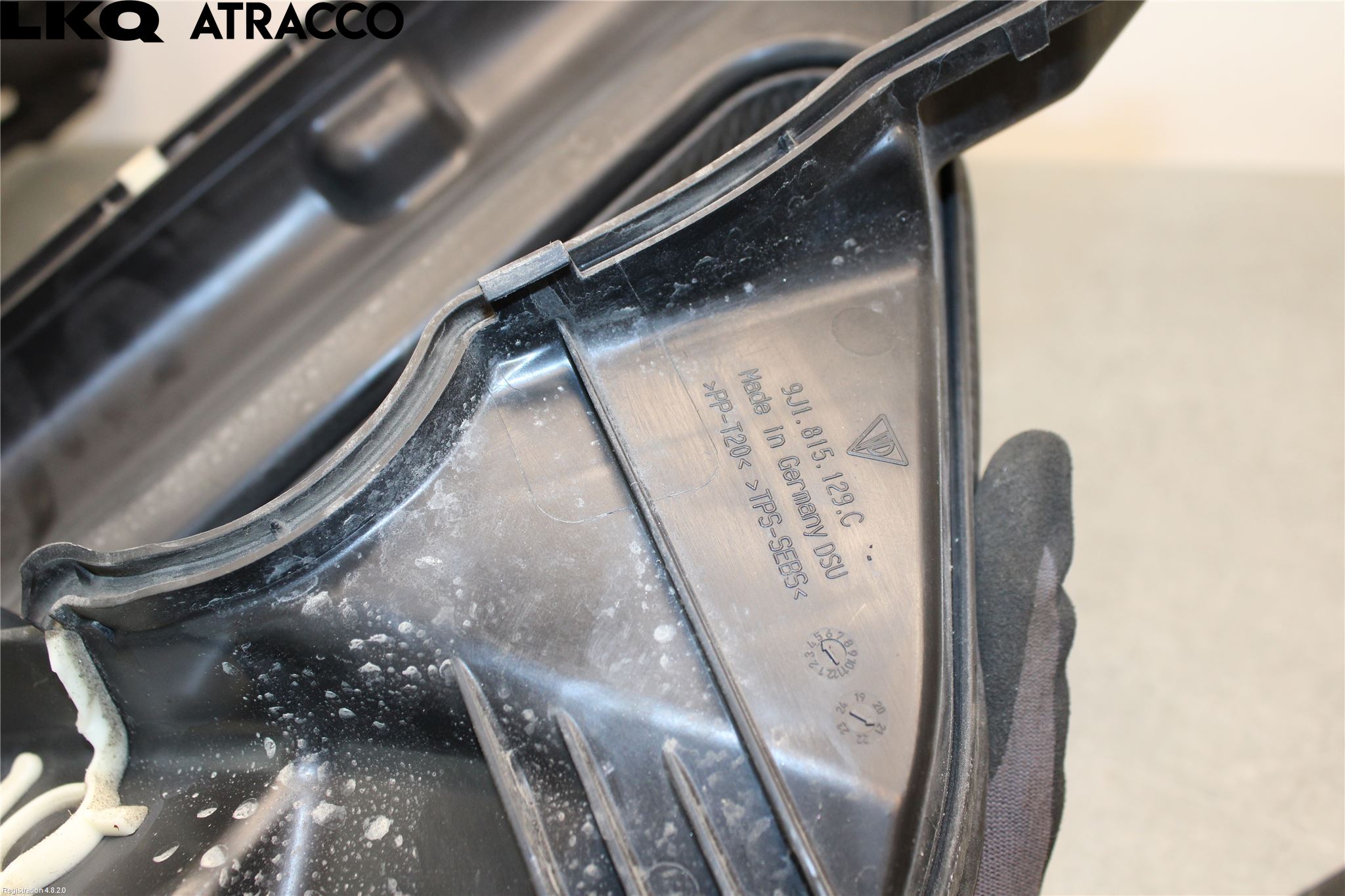 Porsche TAYCAN 20- Luftstyring Front