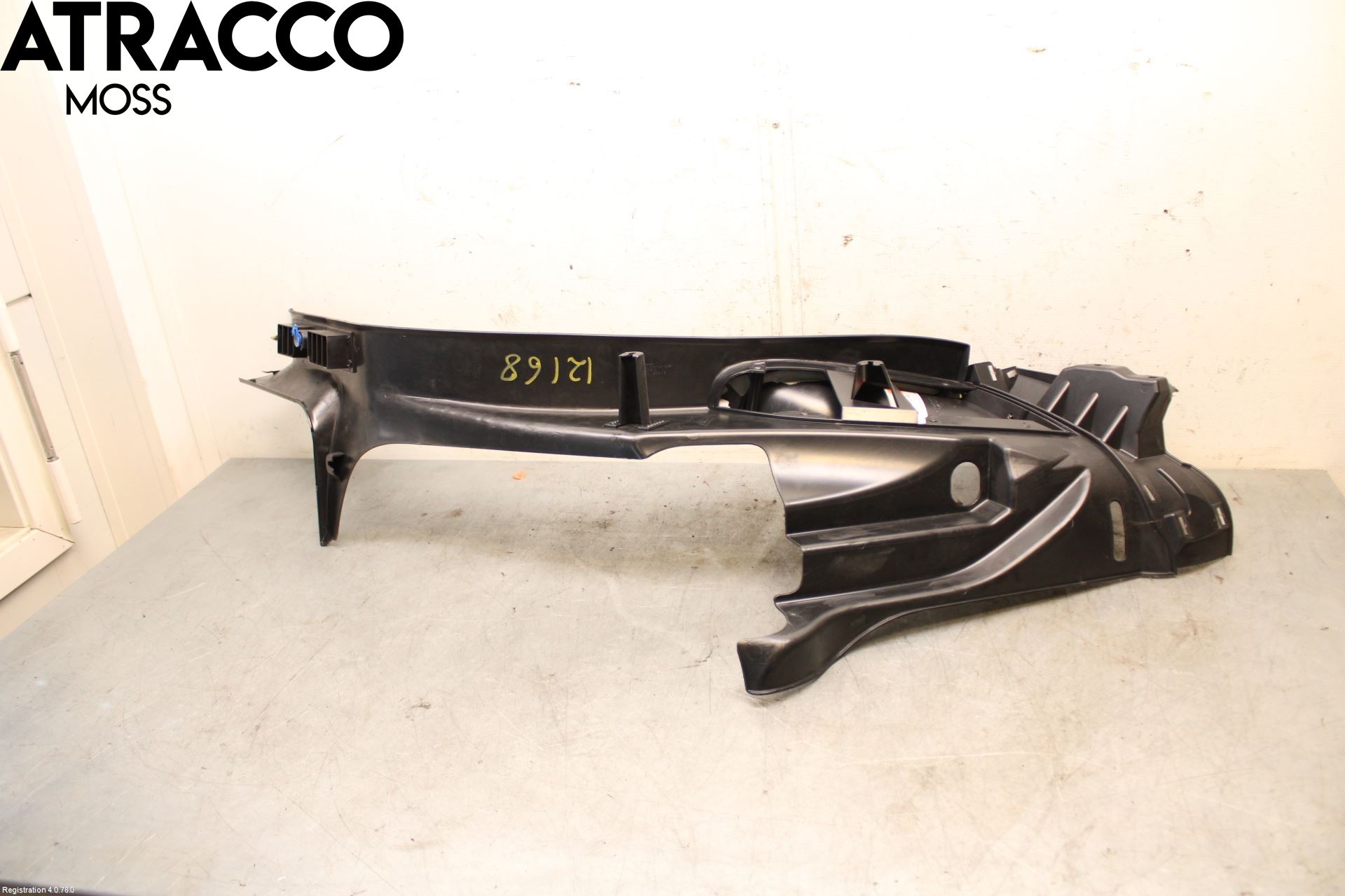 Tesla MODEL S 13- Innr Deksel A-B-C Stolpe