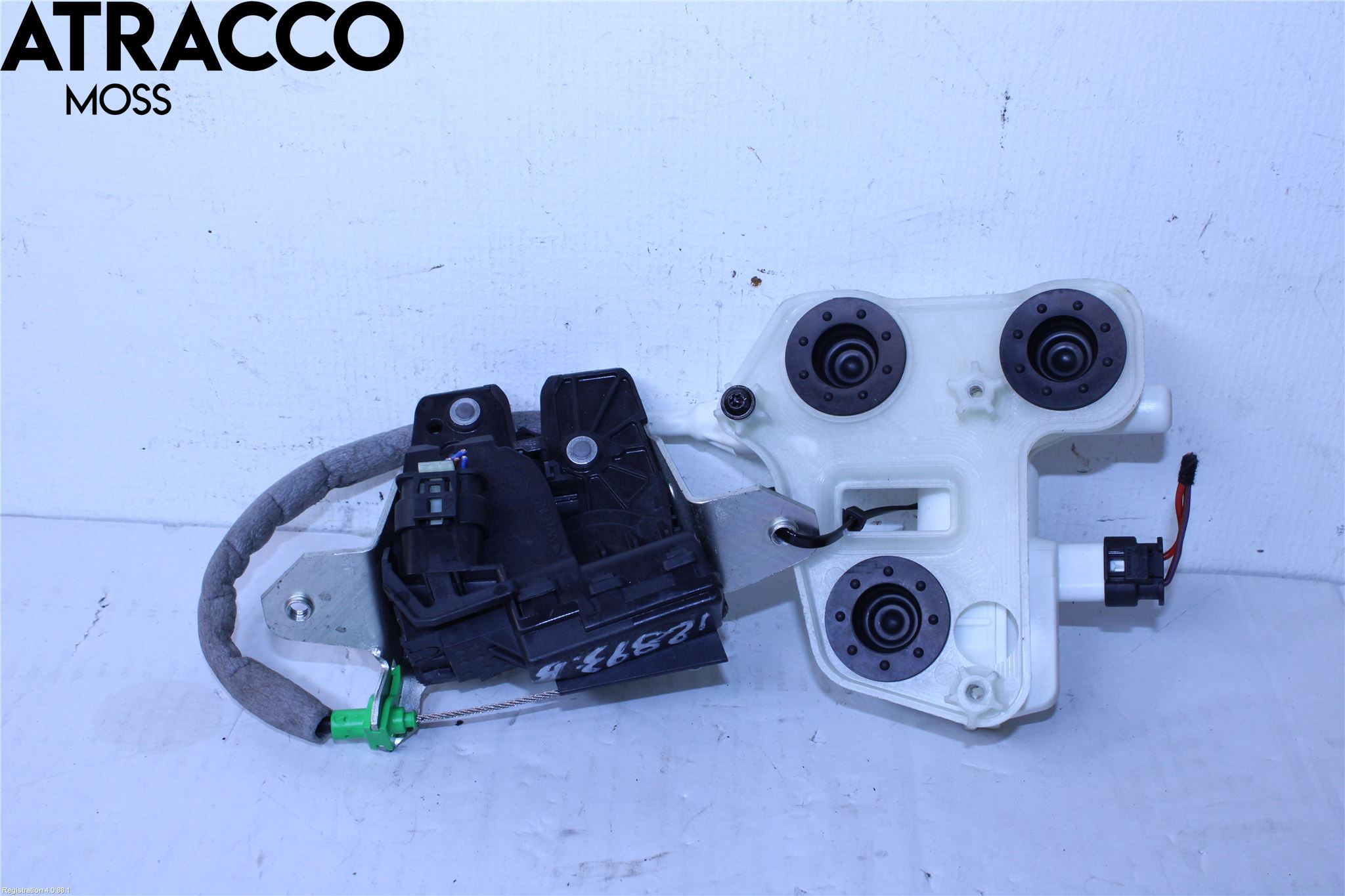 Mercedes-Benz MB E-KLASS (W213) 16-23 Bakluke-Lokk Låsekasse