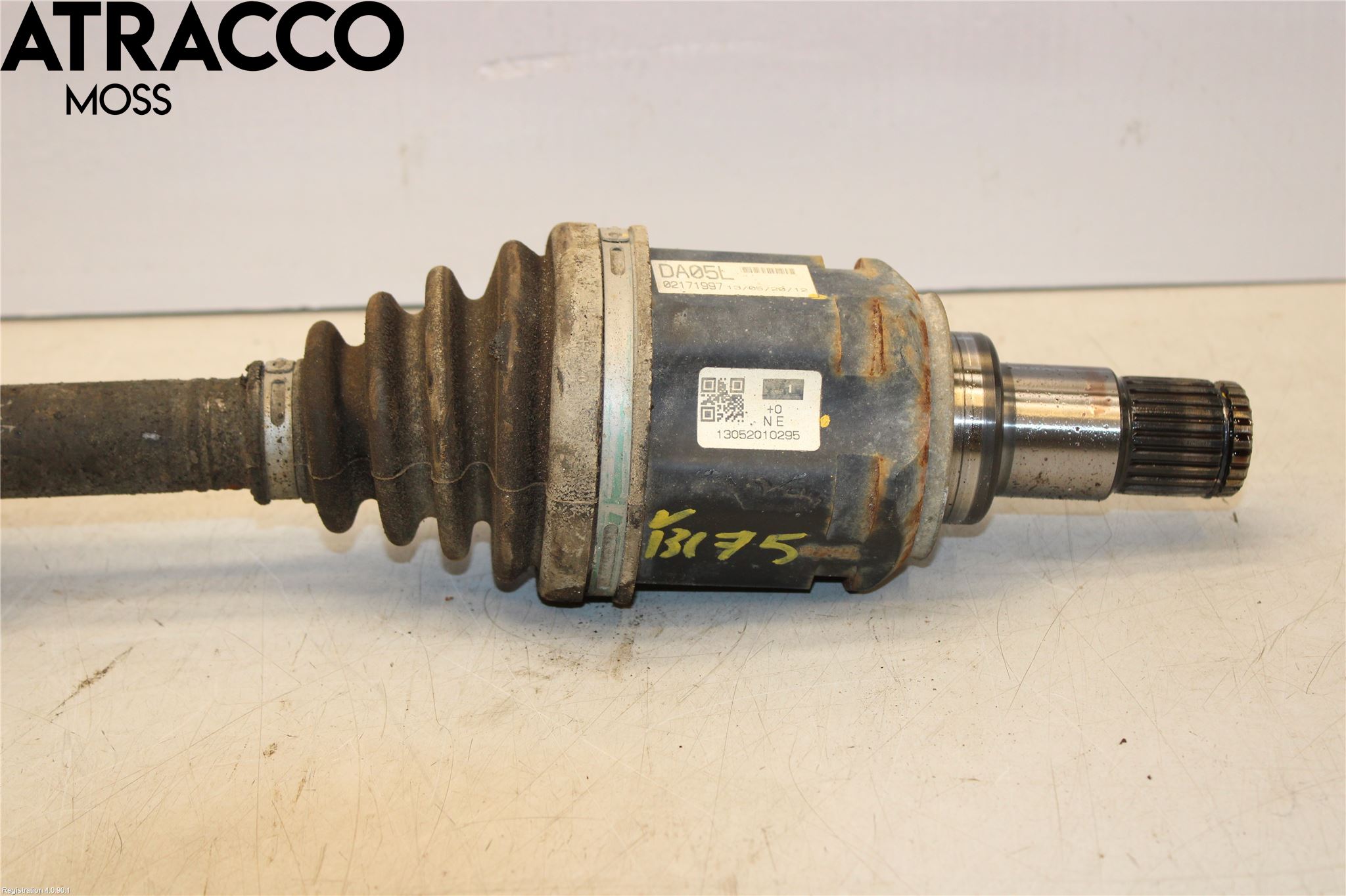 Toyota RAV4 13-18 Drivaksel Foran Kompl Venstre