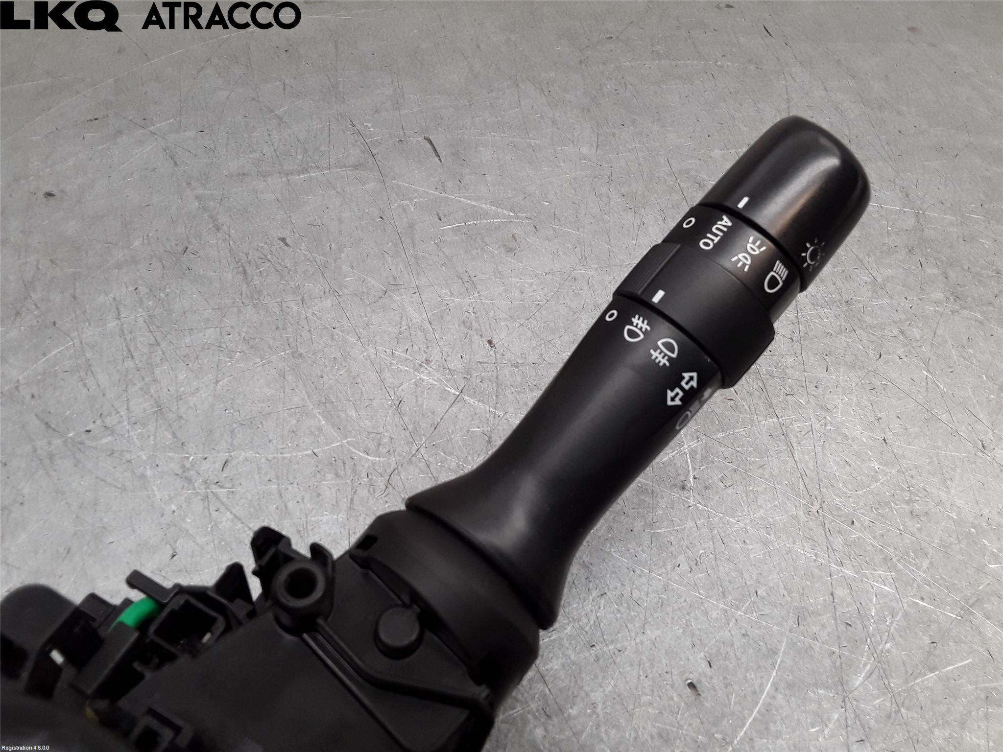 Toyota AVENSIS 09-15 Bryter Ratt Kombi H Og V