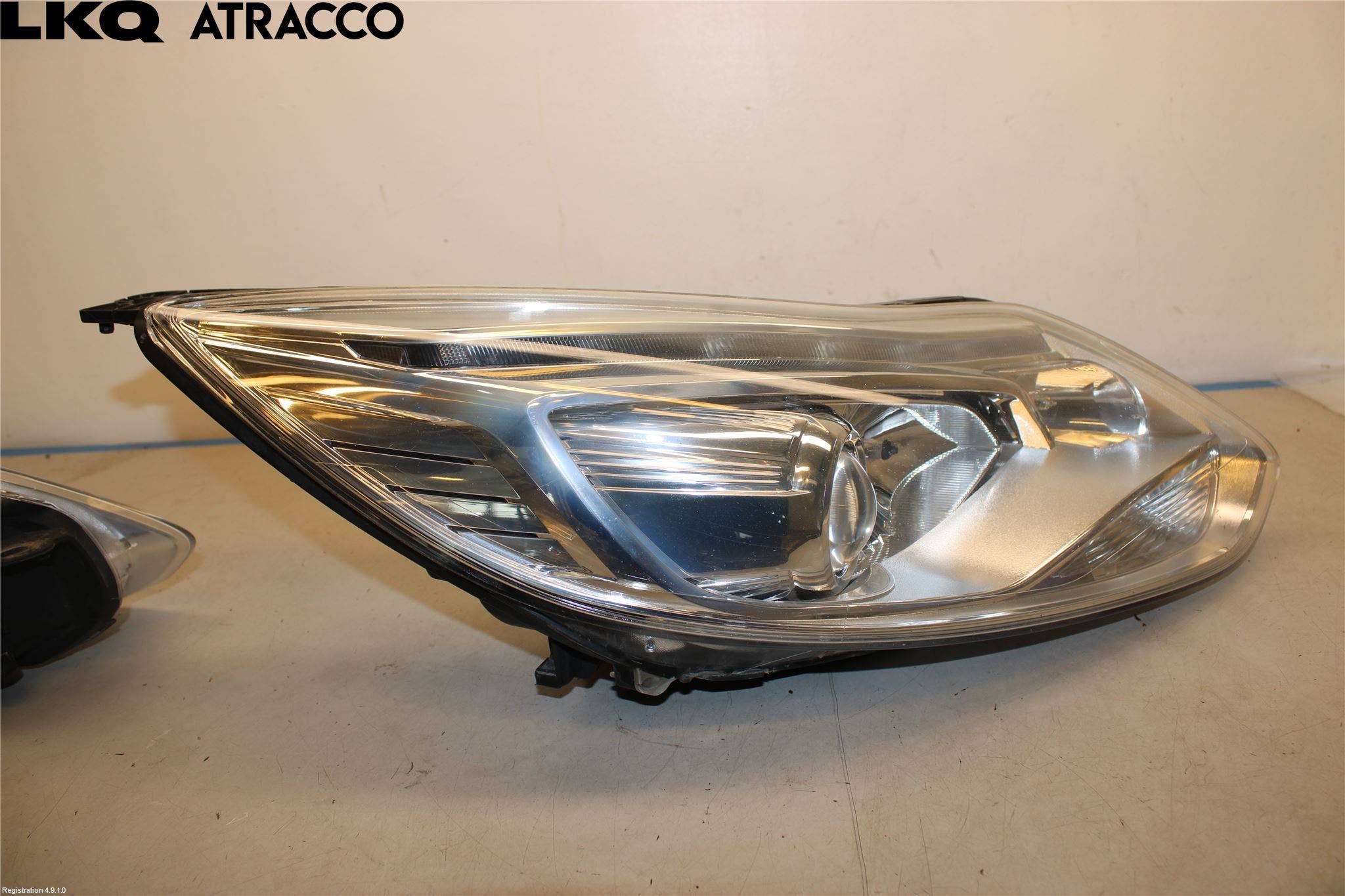 Ford FOCUS 11-14 Frontlykt Høyre