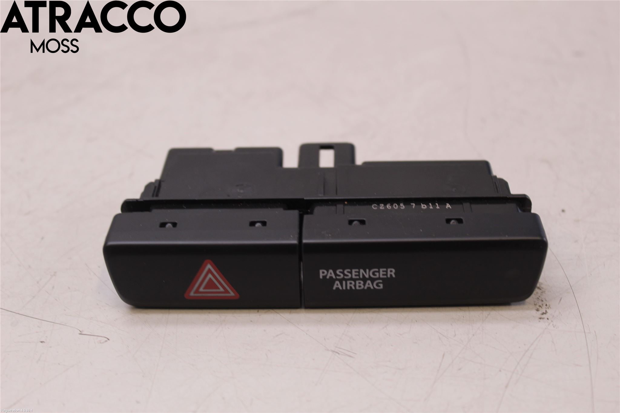 Suzuki VITARA 15- Bryter Varsel (Nødblink)